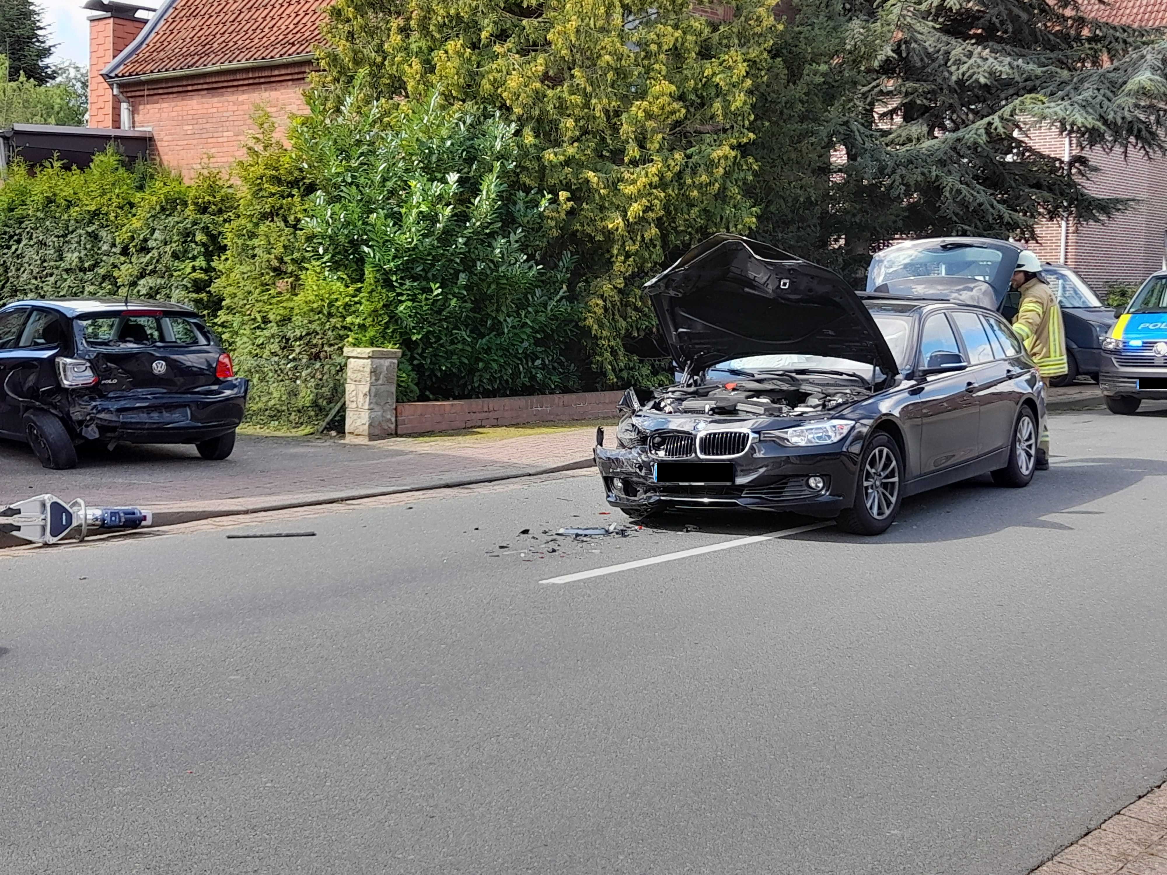 BMW zeigt Autos für Feuerwehr, Polizei und Notarzt