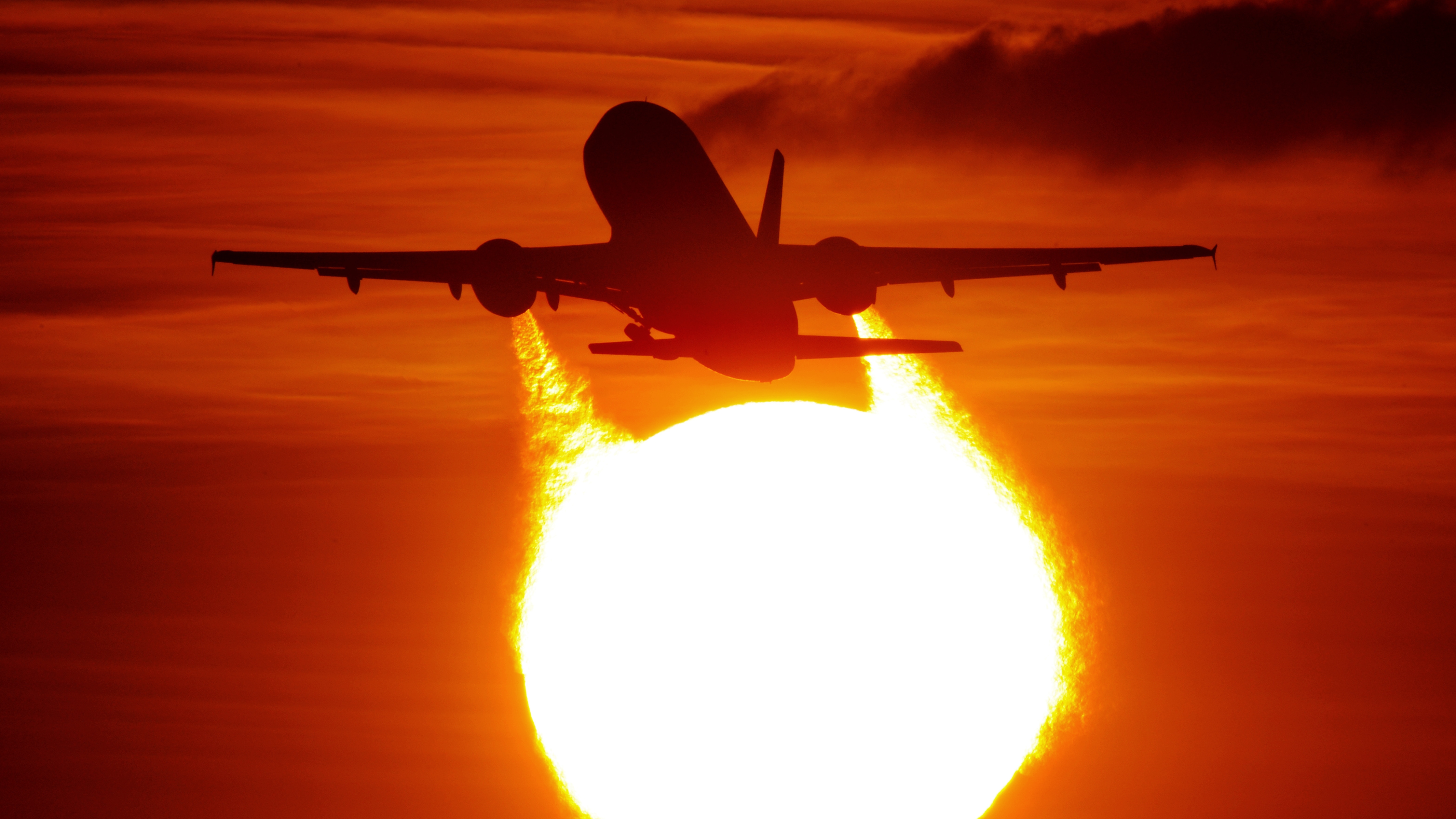 Fliegen: Wie soll der Flugverkehr CO₂-neutral werden?