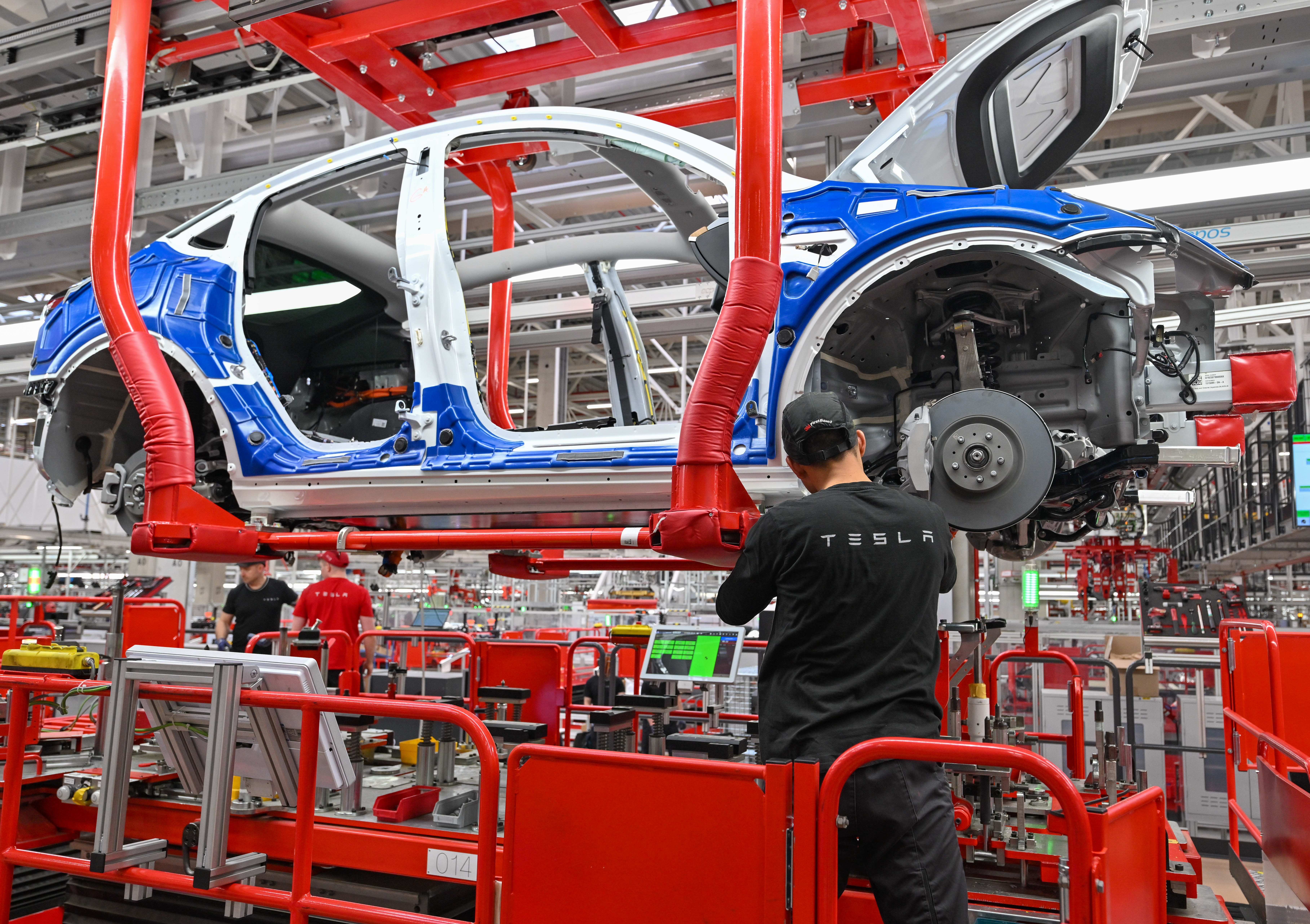 Gigafactory: Elon Musks Tesla Model Y ist meistverkauftes Auto 2023
