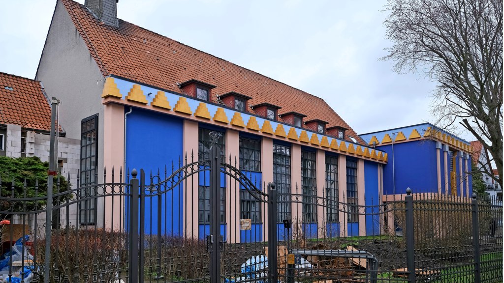 Hannover: Jüdische Zuwanderer aus Zentralasien schaffen beeindruckende  Synagoge