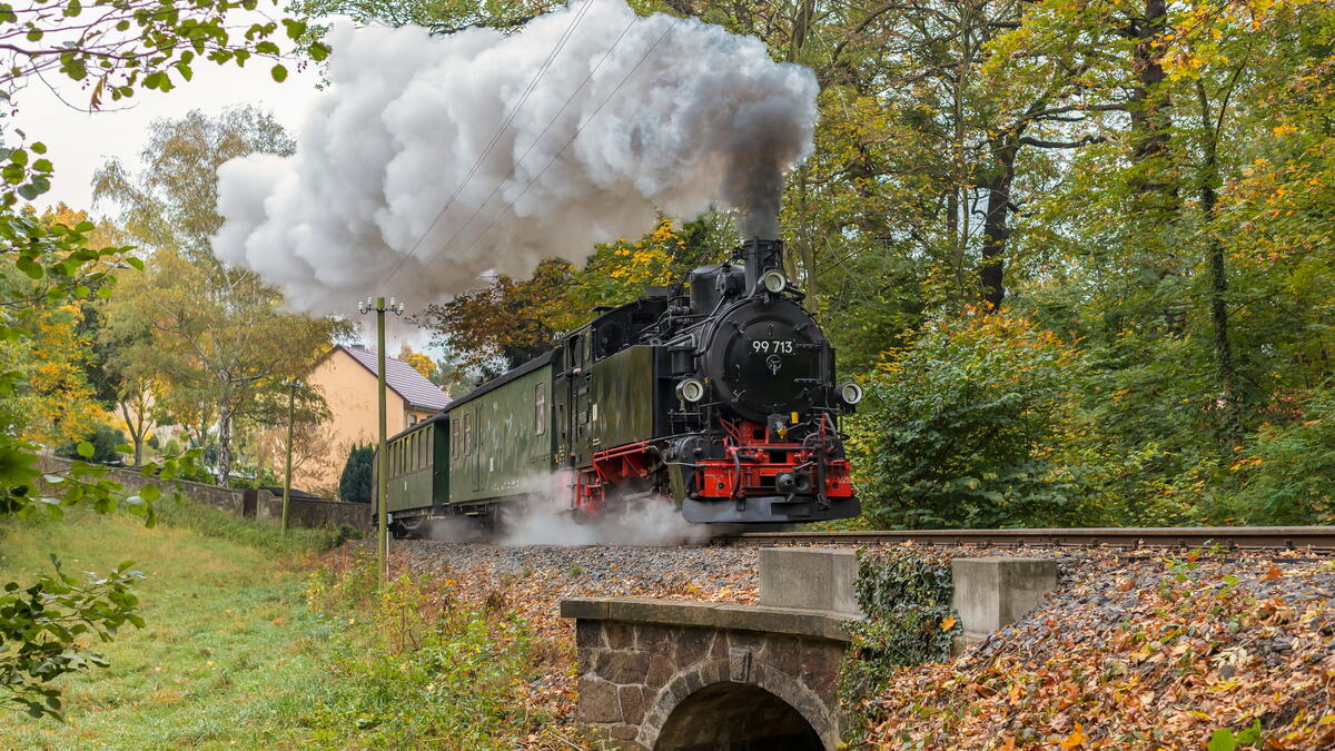 Radebeul: Lößnitzdackel dampft ab Montag wieder