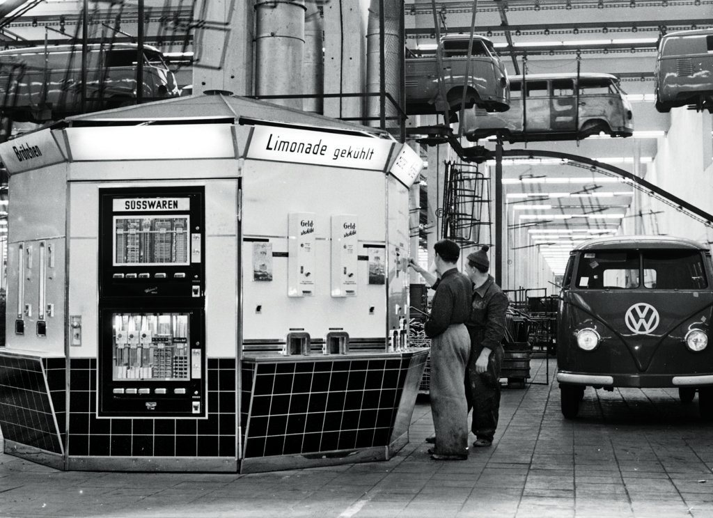 Volkswagen-Geschichte: Wie VW Käfer und Bulli zu Klassikern wurden