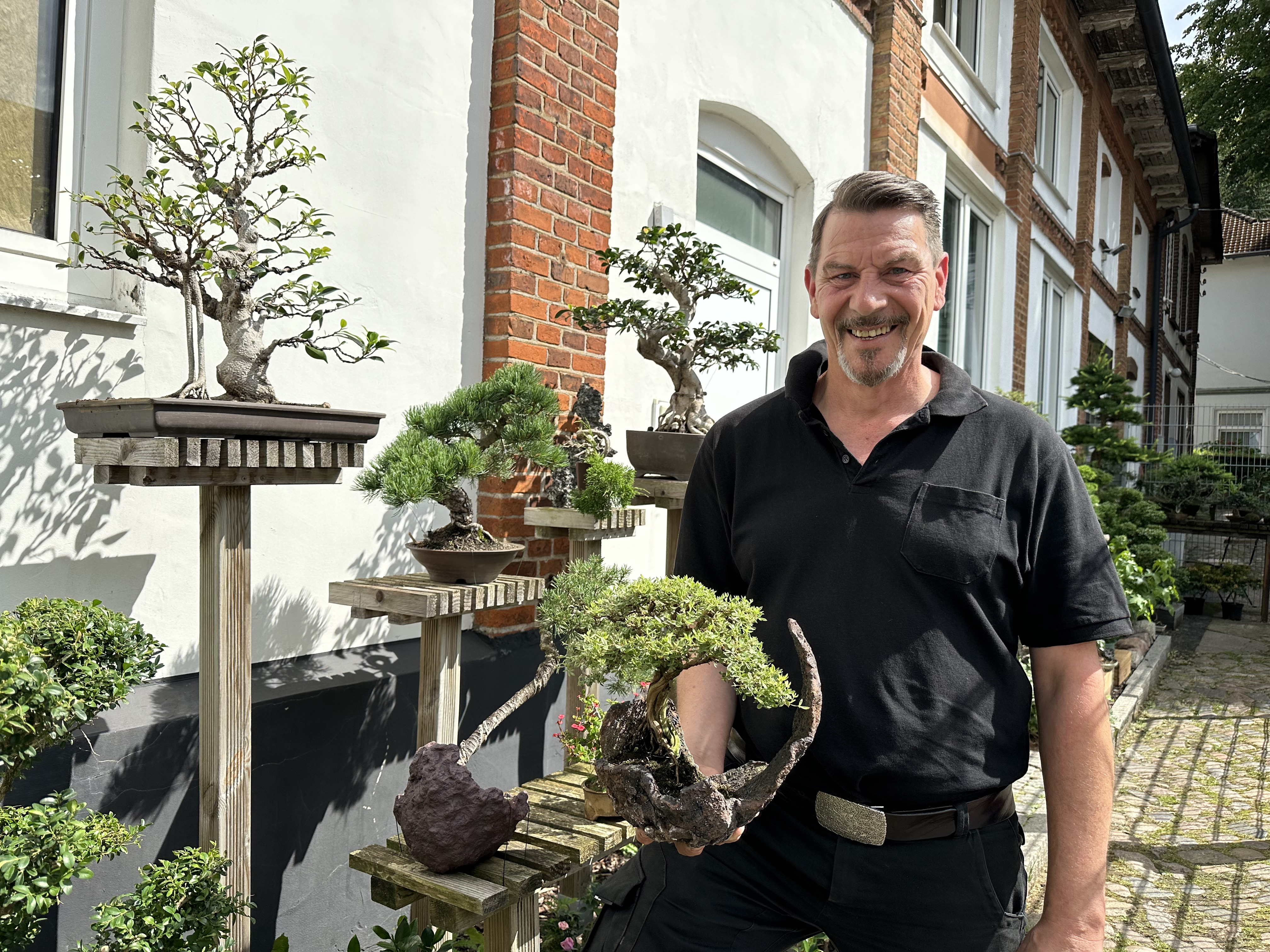 Bonsaizchter aus Kiel ber Hobby Bonsai: Ausstellung in Wellsee