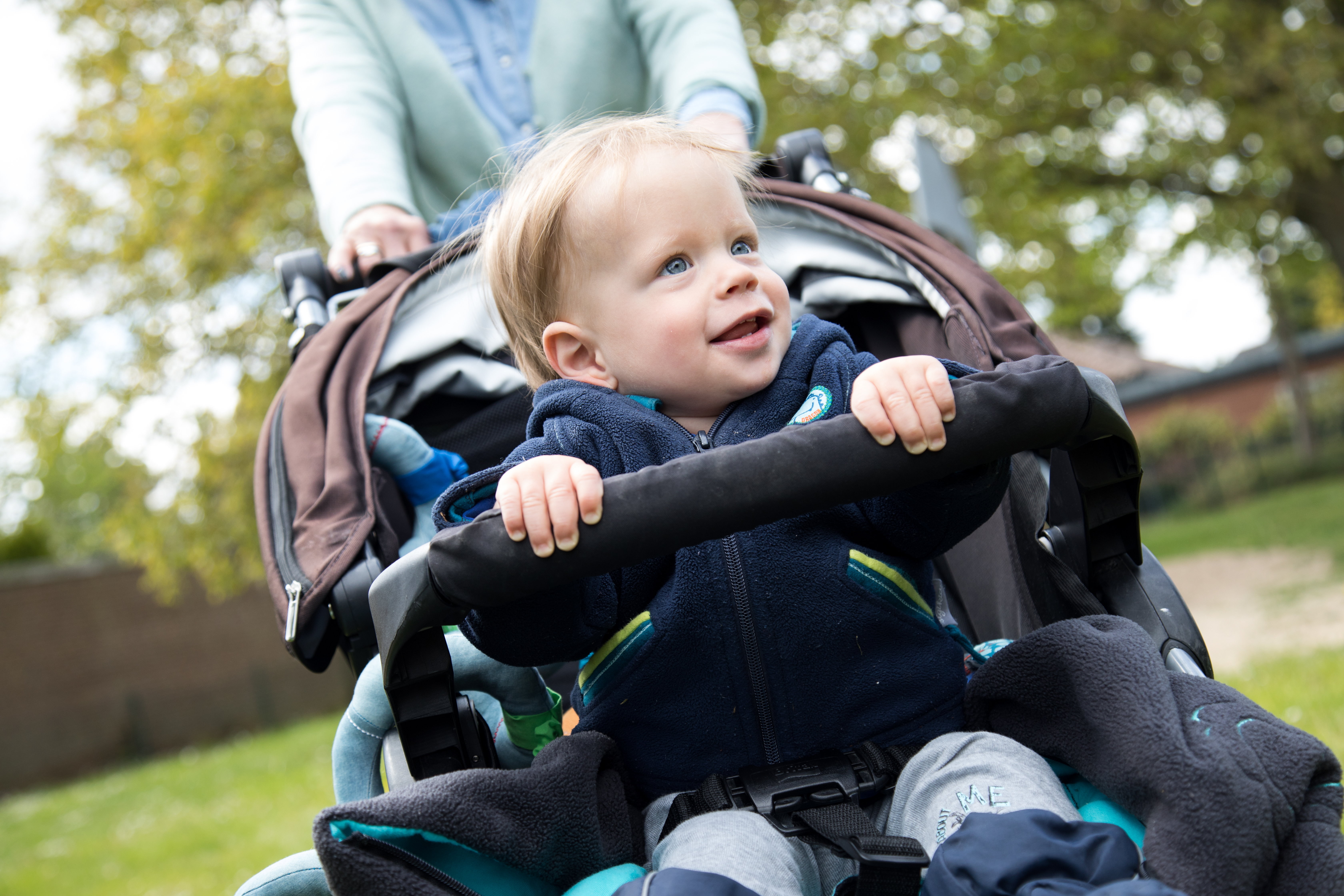Gitterbett, Kinderwagen und Hochstuhl: Wann ist das Kind bereit fr den  nchsten Schritt?