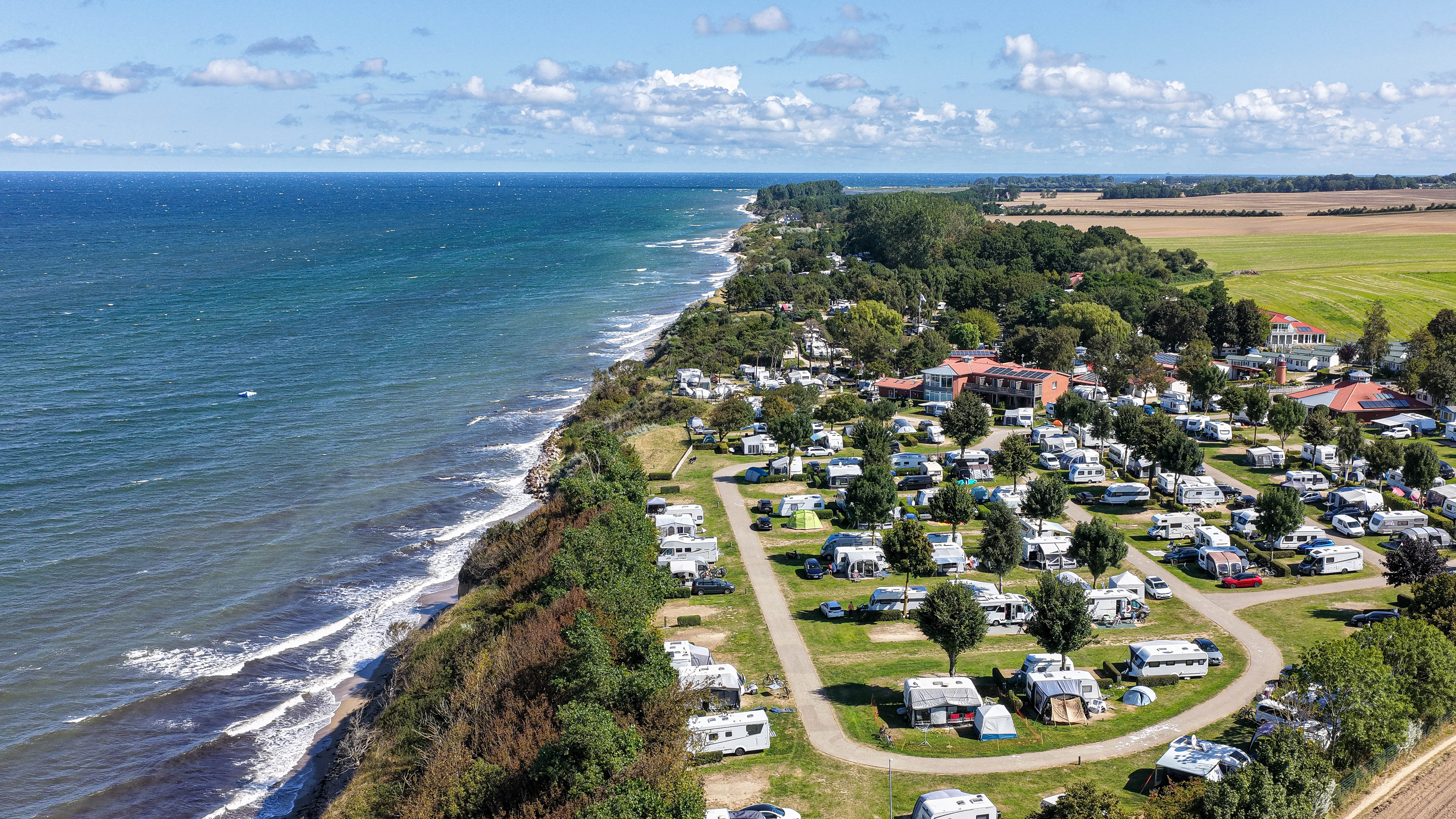 Camping an der Ostsee: Lbecker machen Urlaub in Rerik, Tochter (16)  verdient Geld fr Motorrad