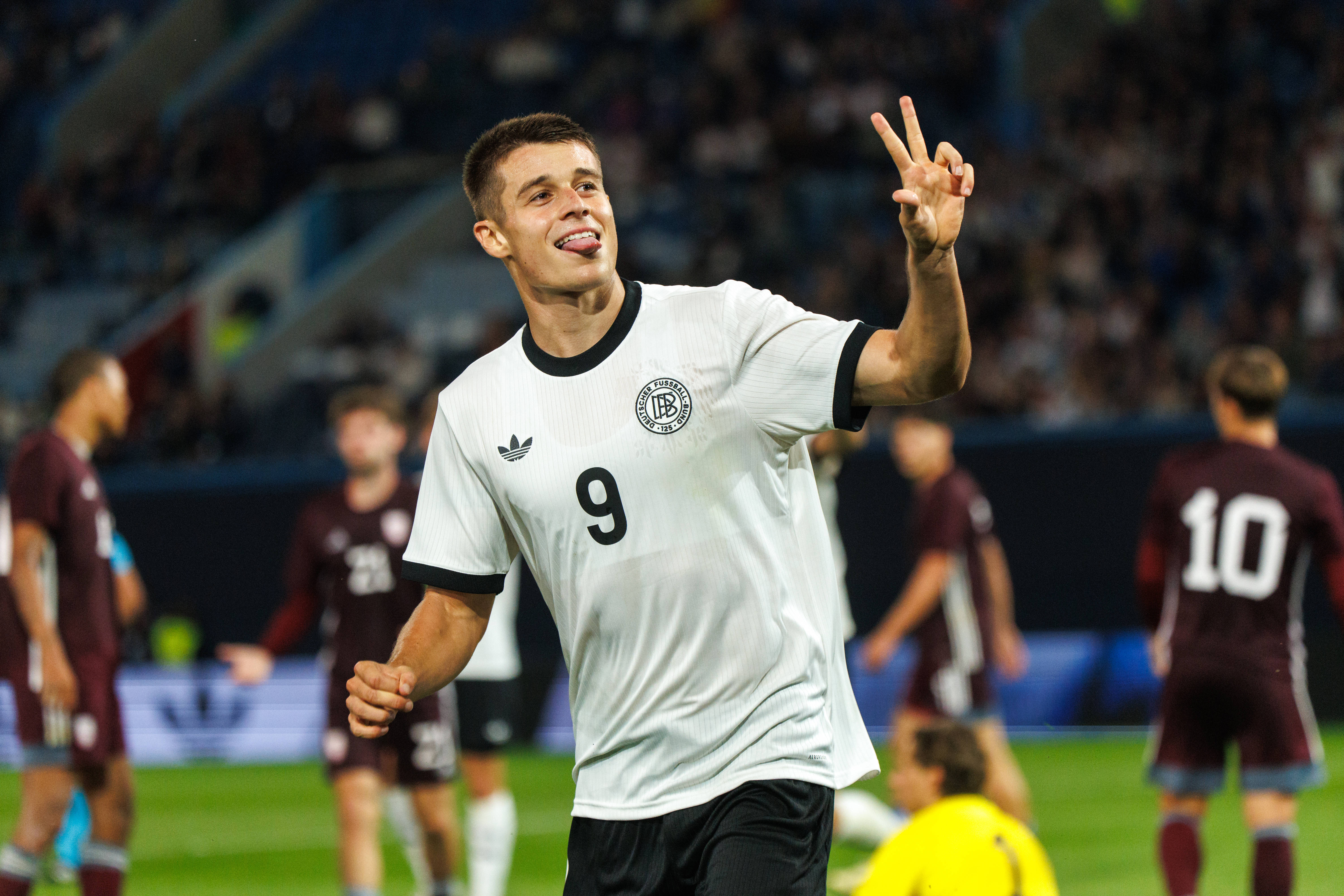 Nicolò Tresoldi celebrando un gol con la selección alemana Sub-21. Fuente: Neue Presse Nicolò Tresoldi