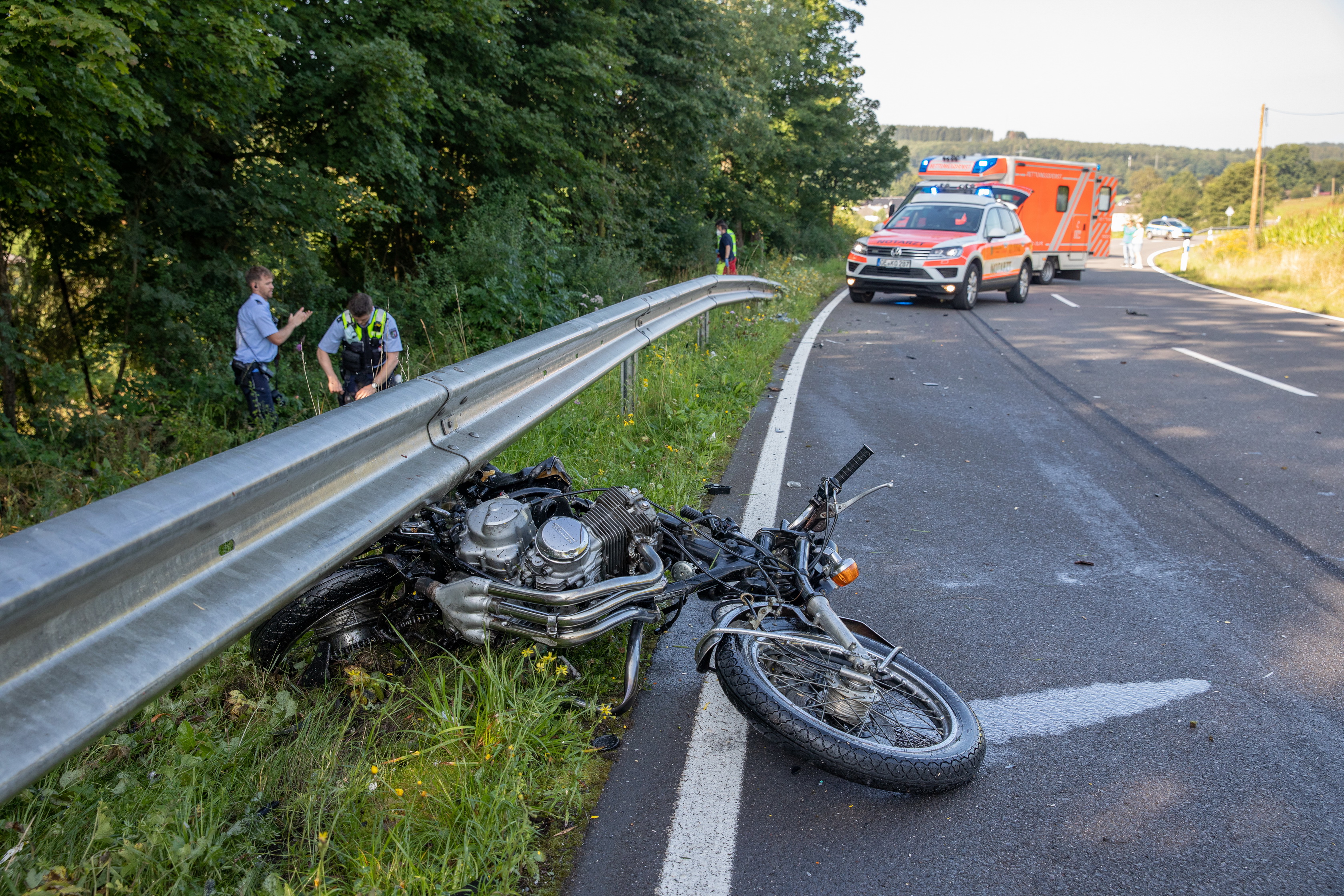 Siegen: Motorradfahrer stirbt bei Unfall – Verursacher war am Handy