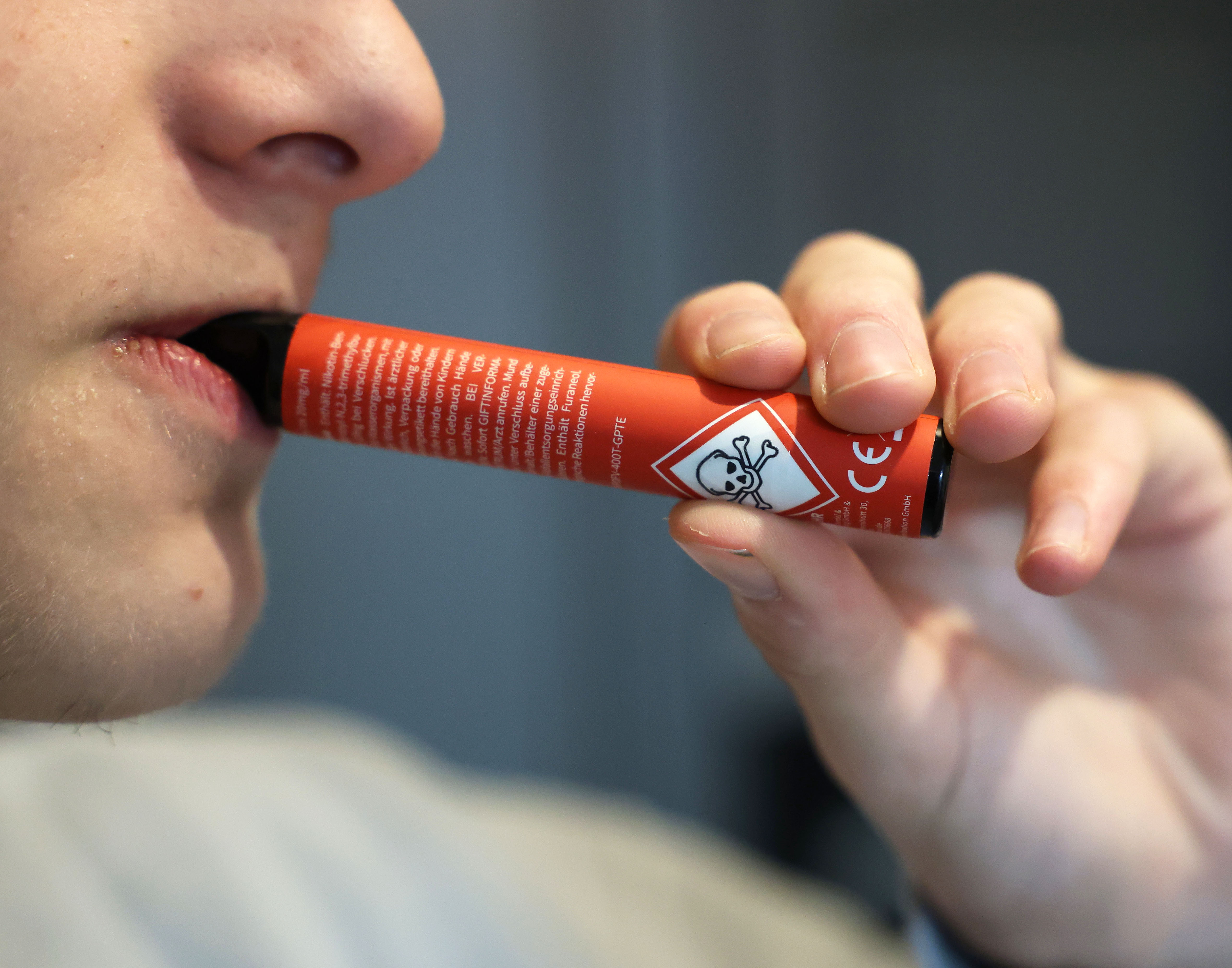 elfbar elfa master akku Konsum von Vapes mit berauschenden Vape-Liquids („Baller-Liquid“, „Görke“)  – Situation in Remscheid