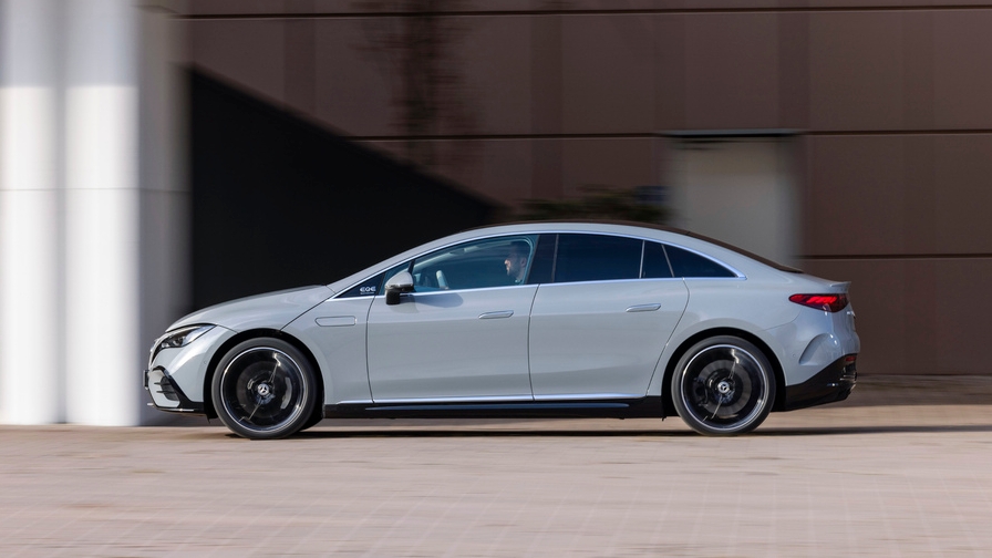 Mercedes EQE – die elektrische E‑Klasse könnte zum Tesla-Rivalen werden