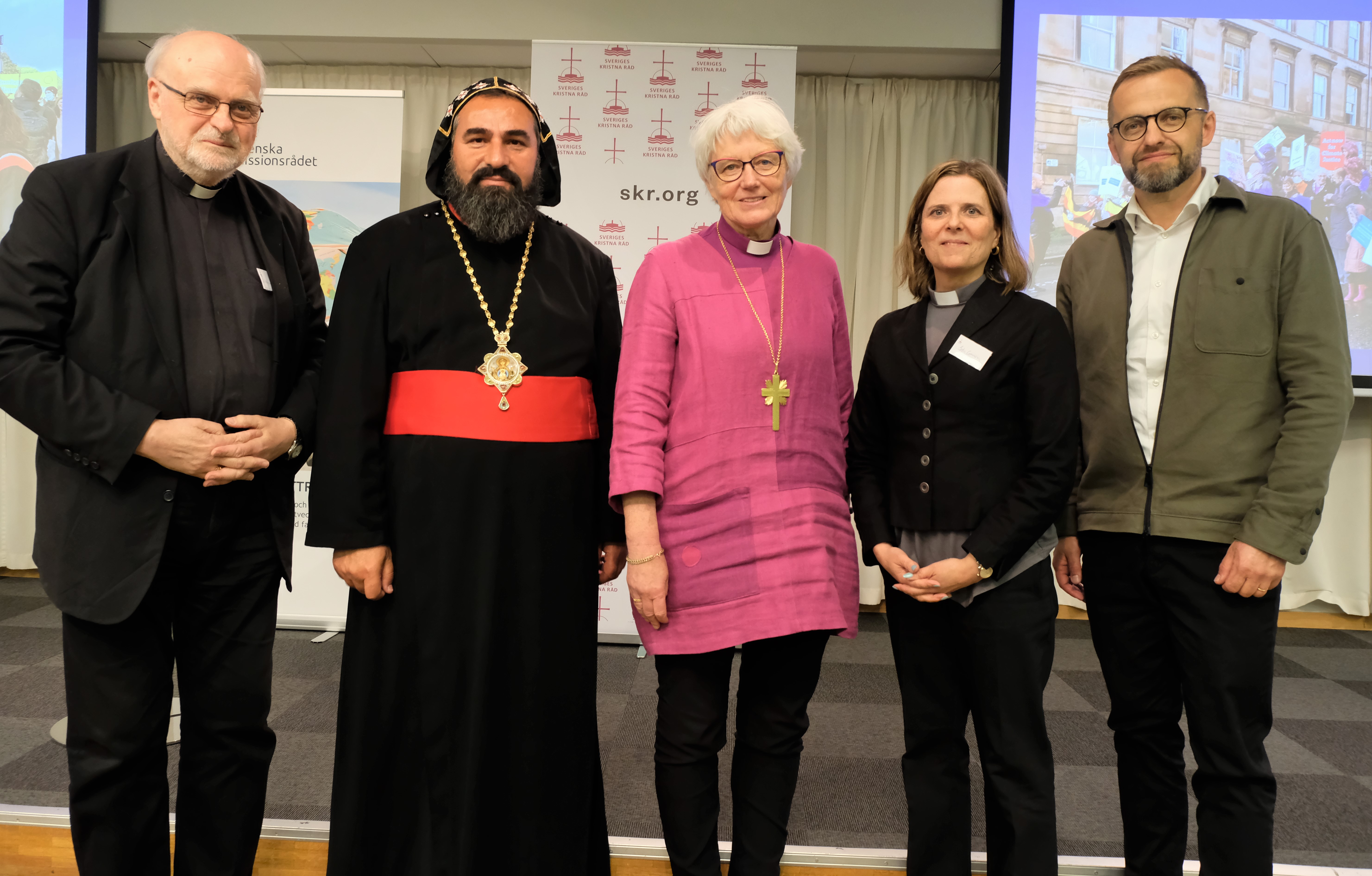 Sveriges kristna råds presidium, från vänster; Anders Arborelius, Benjamin Atas, Antje Jackélen, Sofia Camnerin och Daniel Alm.