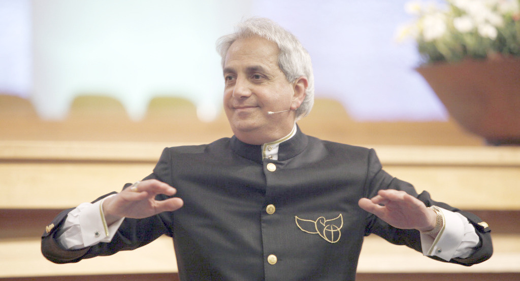 Benny Hinn gifter sig i helgen