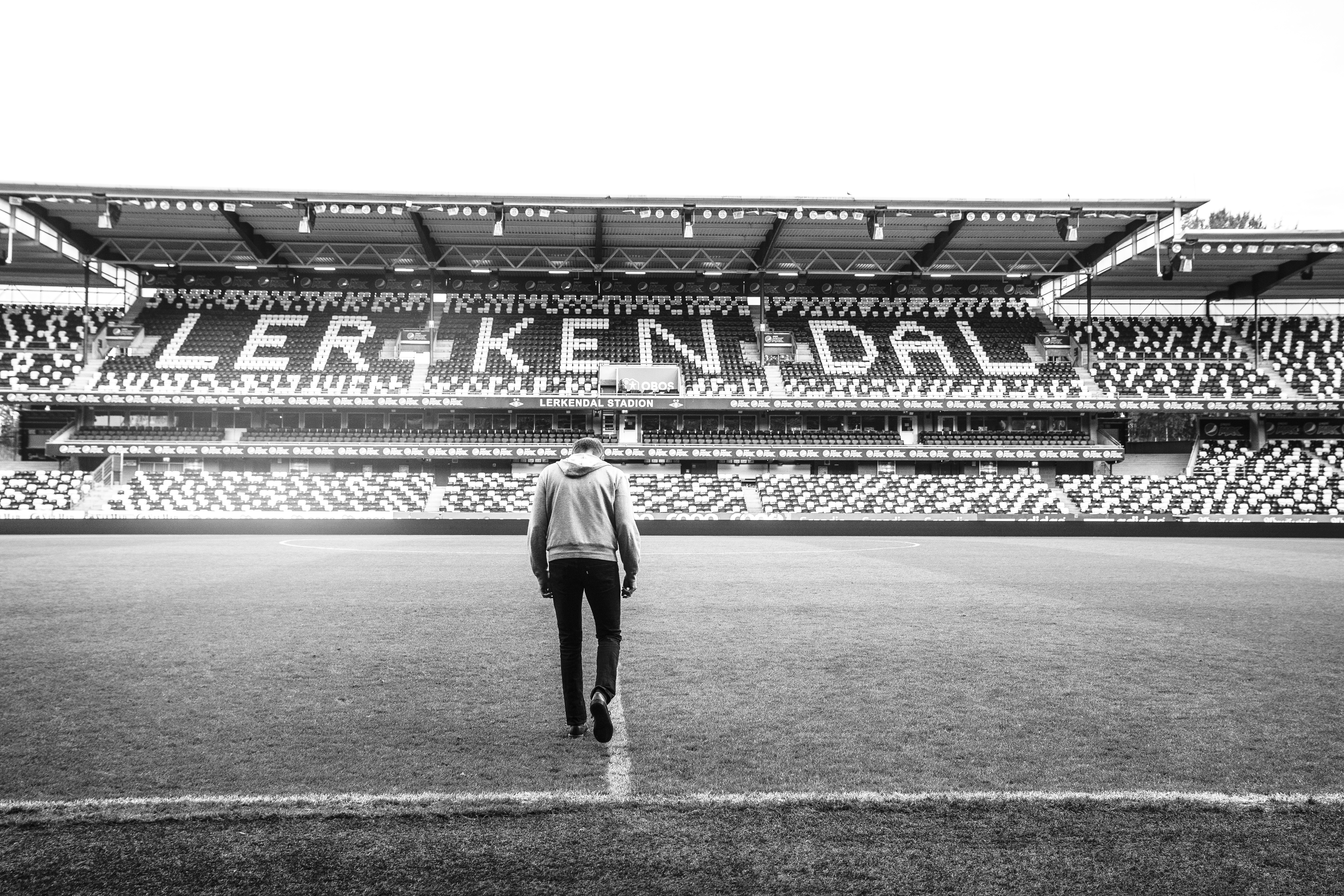 Steinar Leirvik. Prest i Byåsen menighet. Lerkendal stadion.