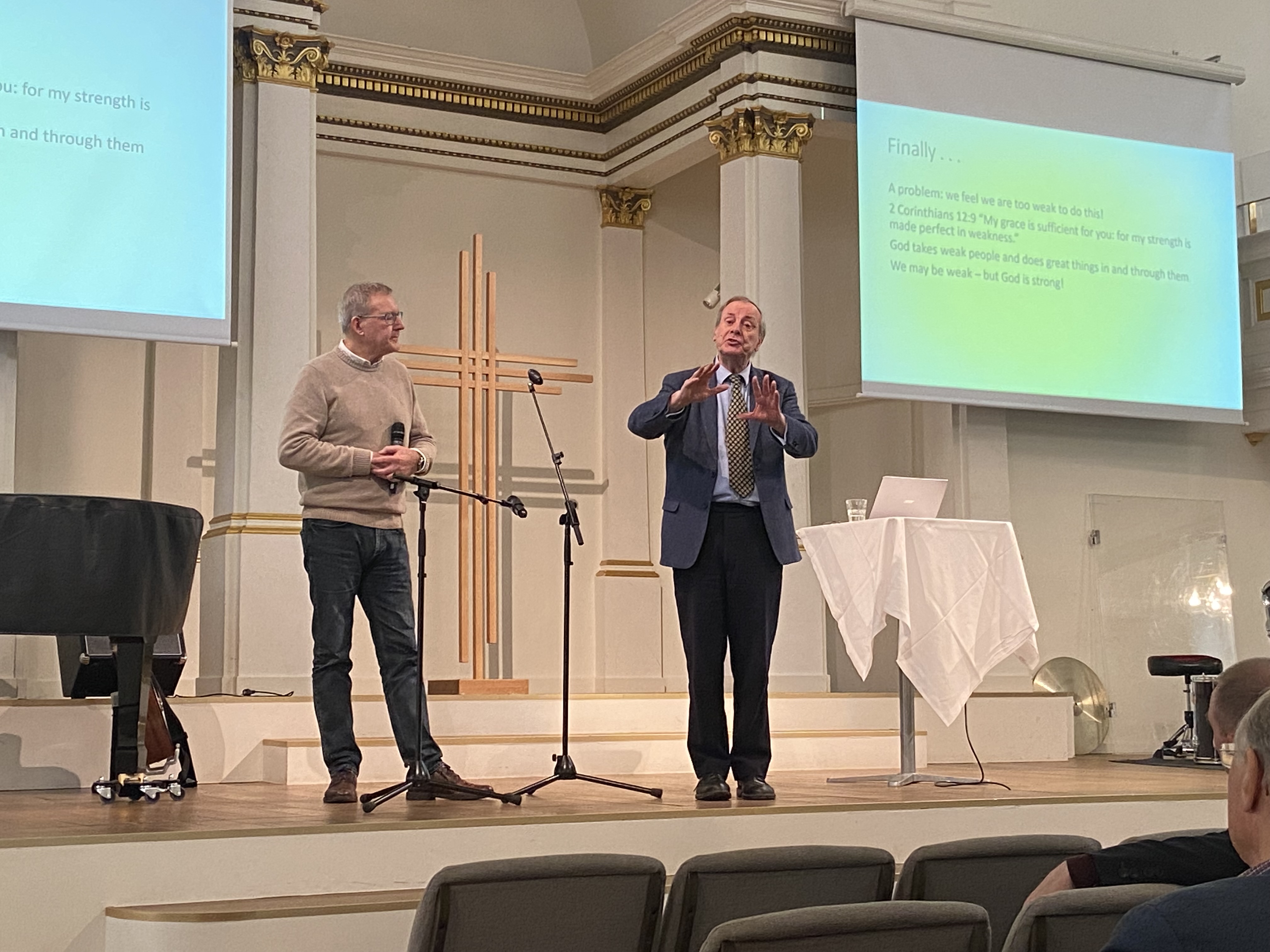 Den anglikanske prästen och teologen Alister McGrath talade på konferensen Uppdrag Guds rike i Folkungakyrkan i Stockholm.