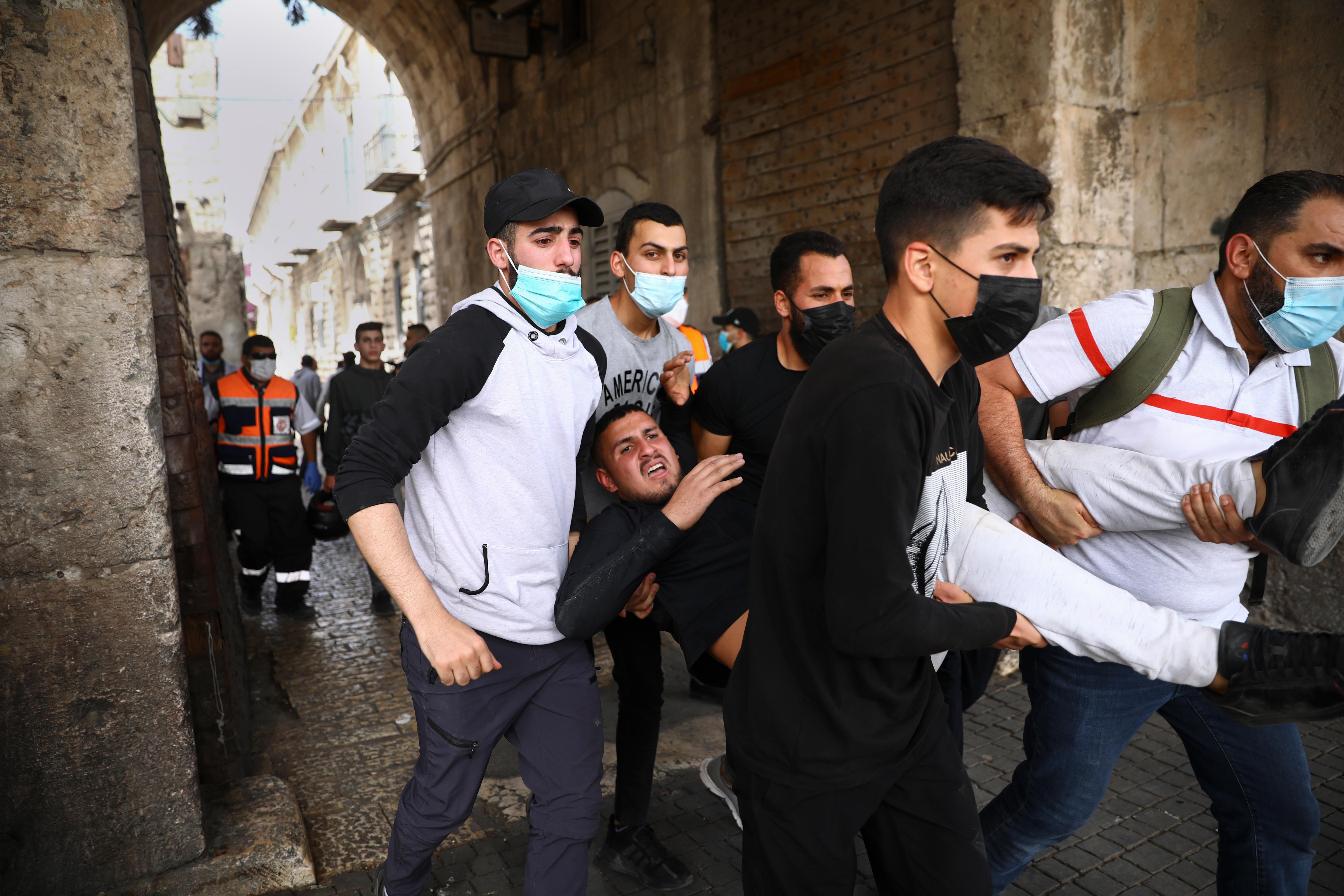 Over 300 skadd i demonstrasjoner i Jerusalem
