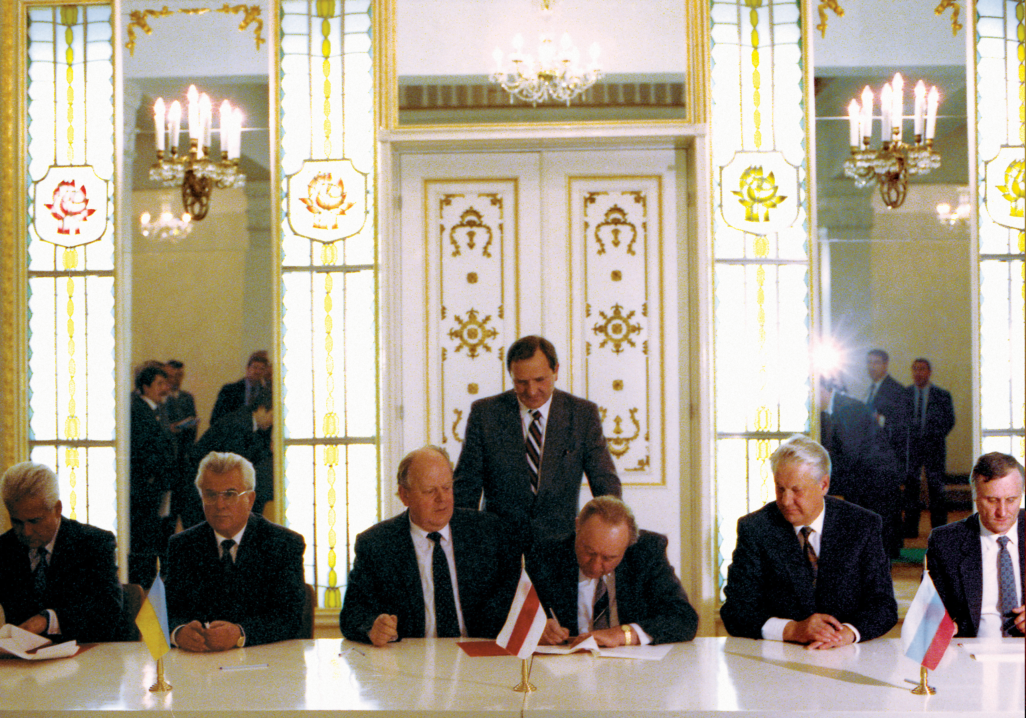 Sovjetunionen avviklet med et pennestrøk: Slik var Gorbatsjovs siste uker som president