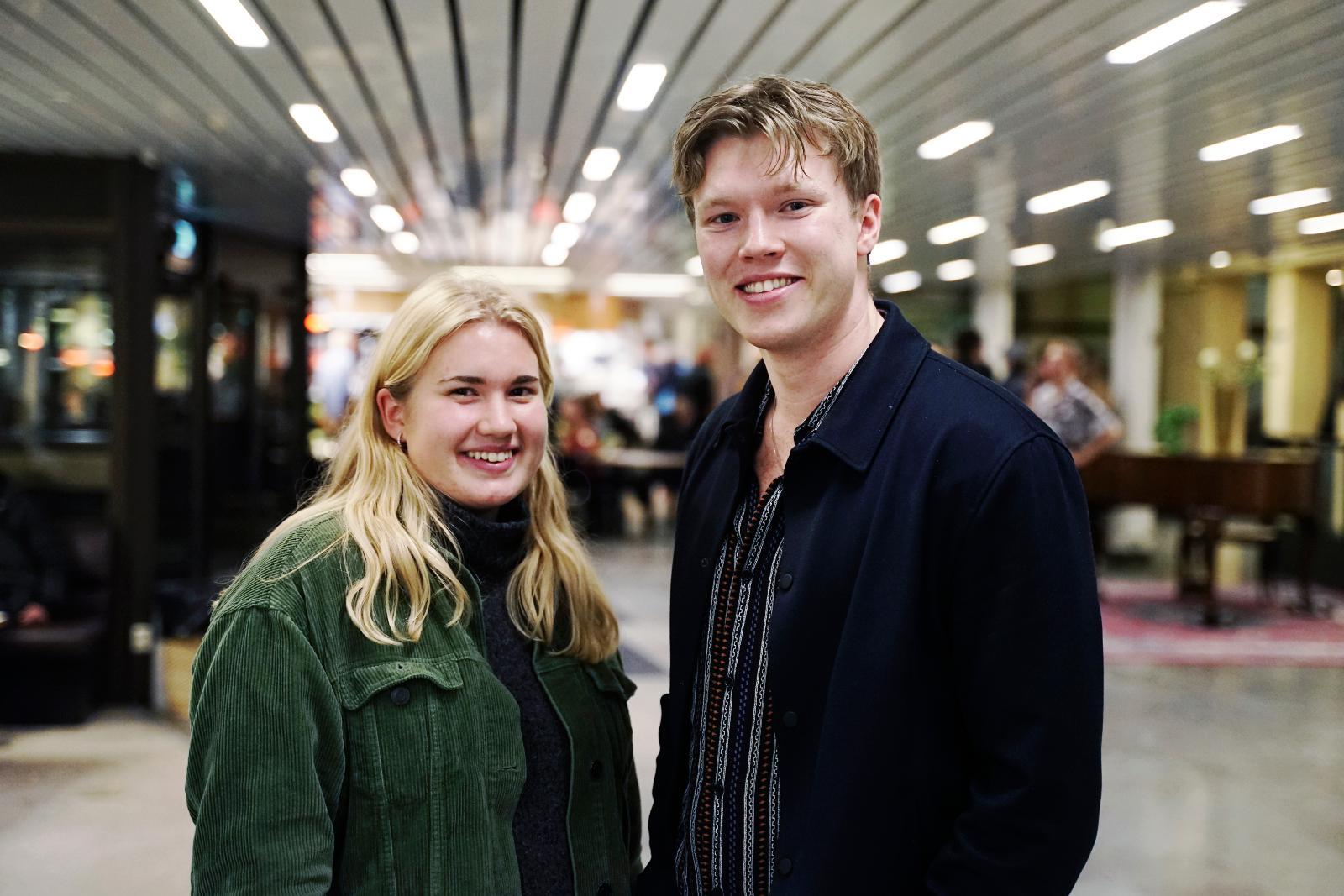 Meja Nyström och Jonathan Boström i Smyrna har båda mött människor som kämpar med sin identitet.