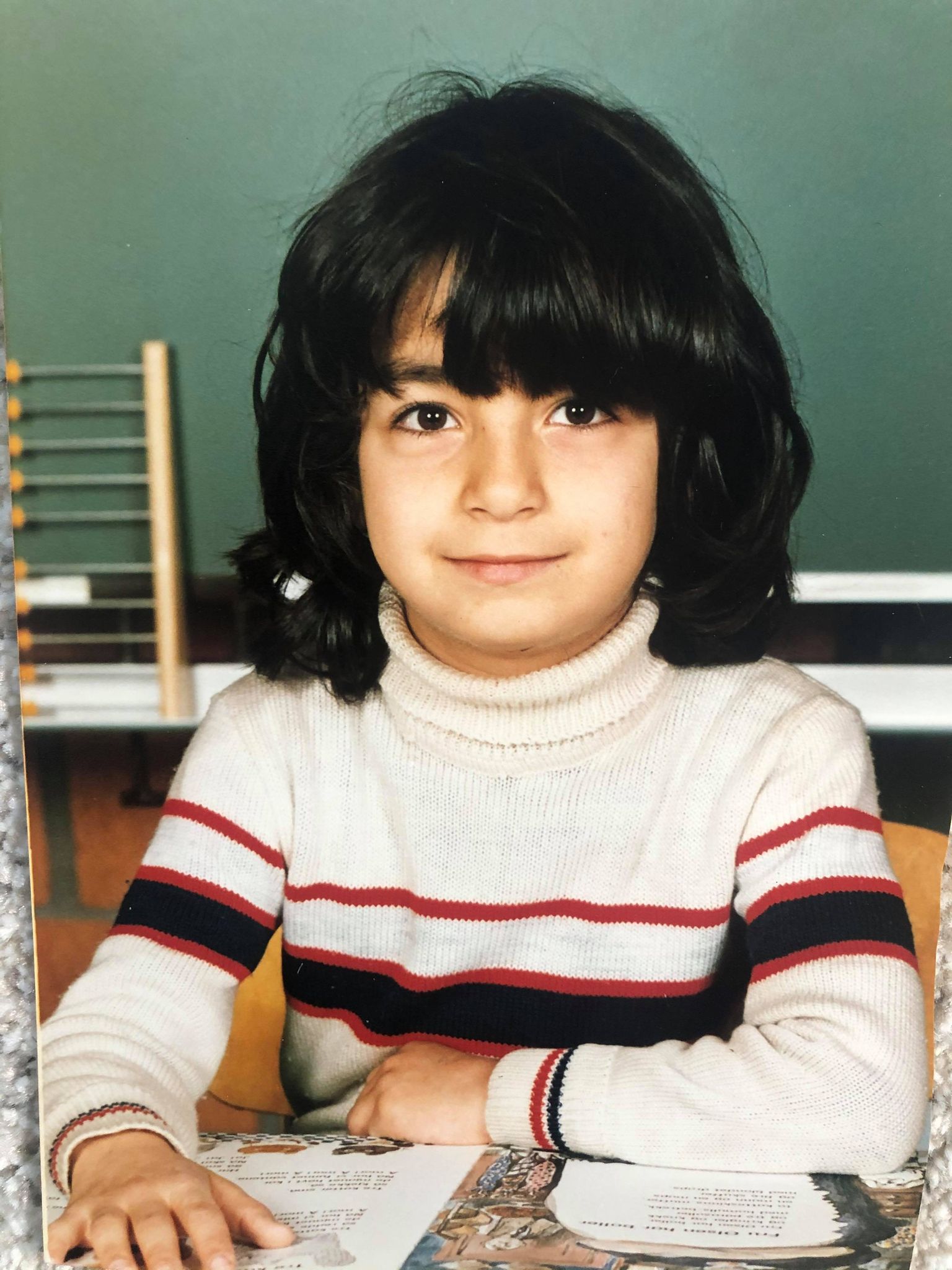 Sherry Hakimnejad hadde det fint på barneskolen, helt til tre iranske gutter begynte der.