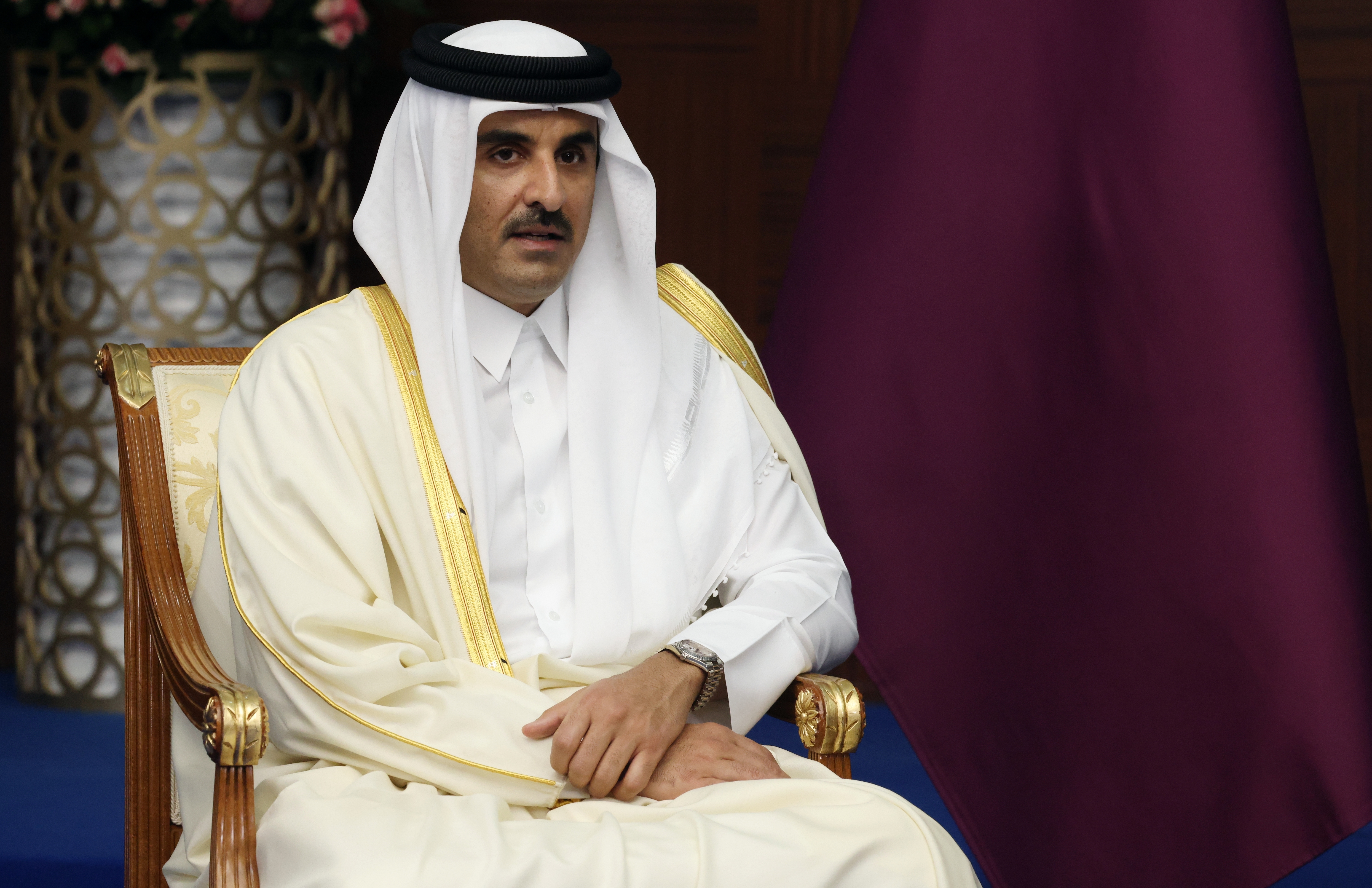 VÅPEN: Qatars emir Sheikh Tamim bin Hamad Al Thani var Norges nest største våpenkunde i 2021.