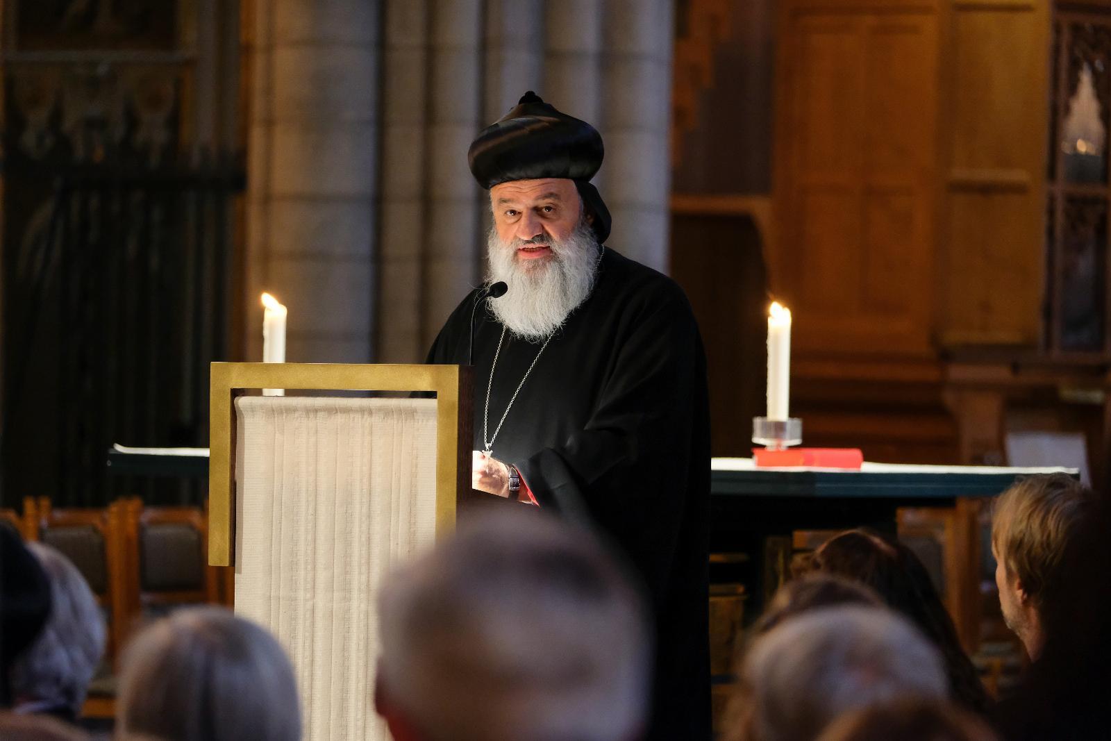 Den syrisk-ortodoxa patriarken Ignatius Aphrem II talade under invigningen.