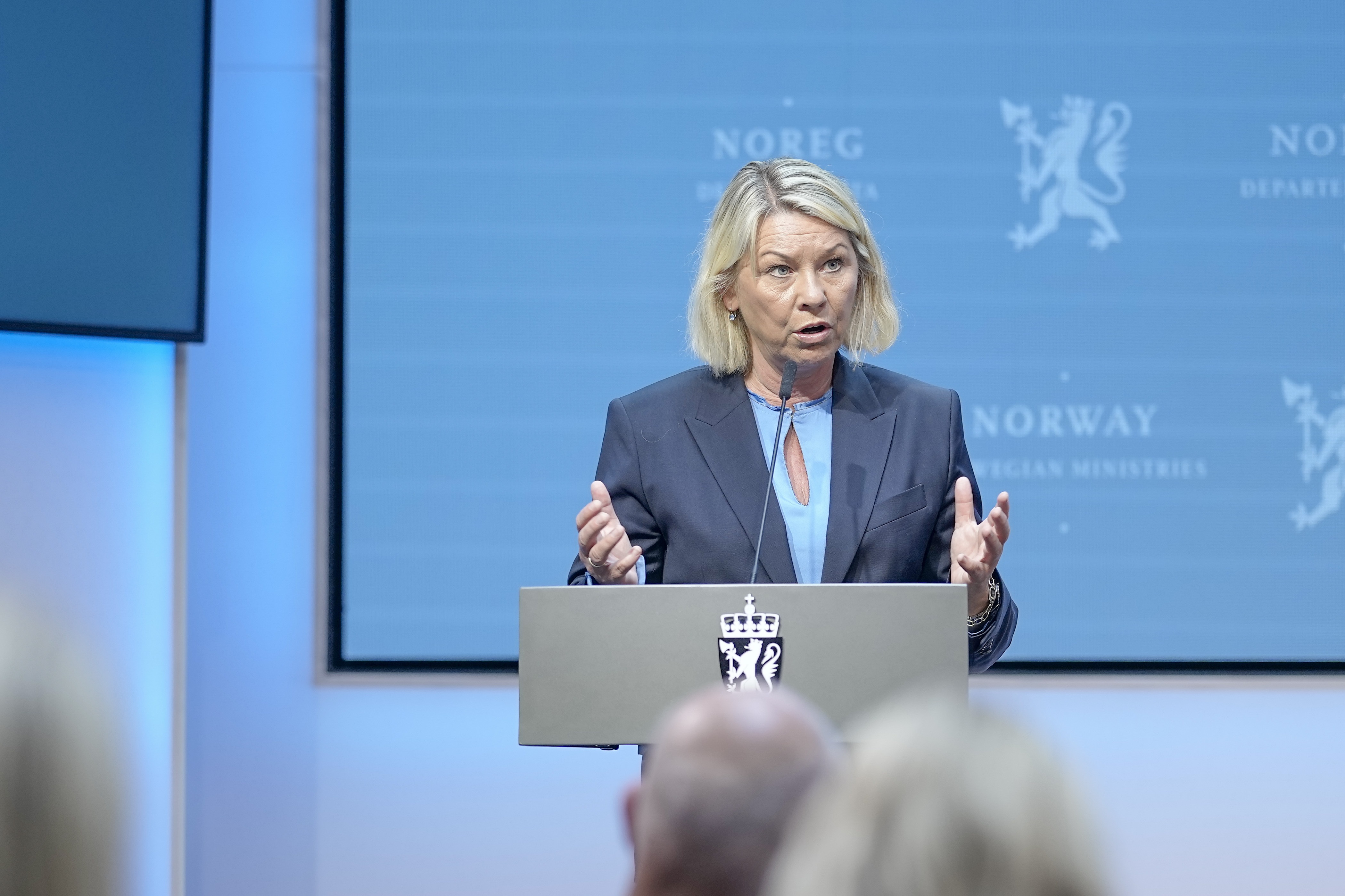 Justis- og beredskapsminister Monica Mæland under regjeringens pressekonferanse sist fredag om gjenåpningen av Norge.