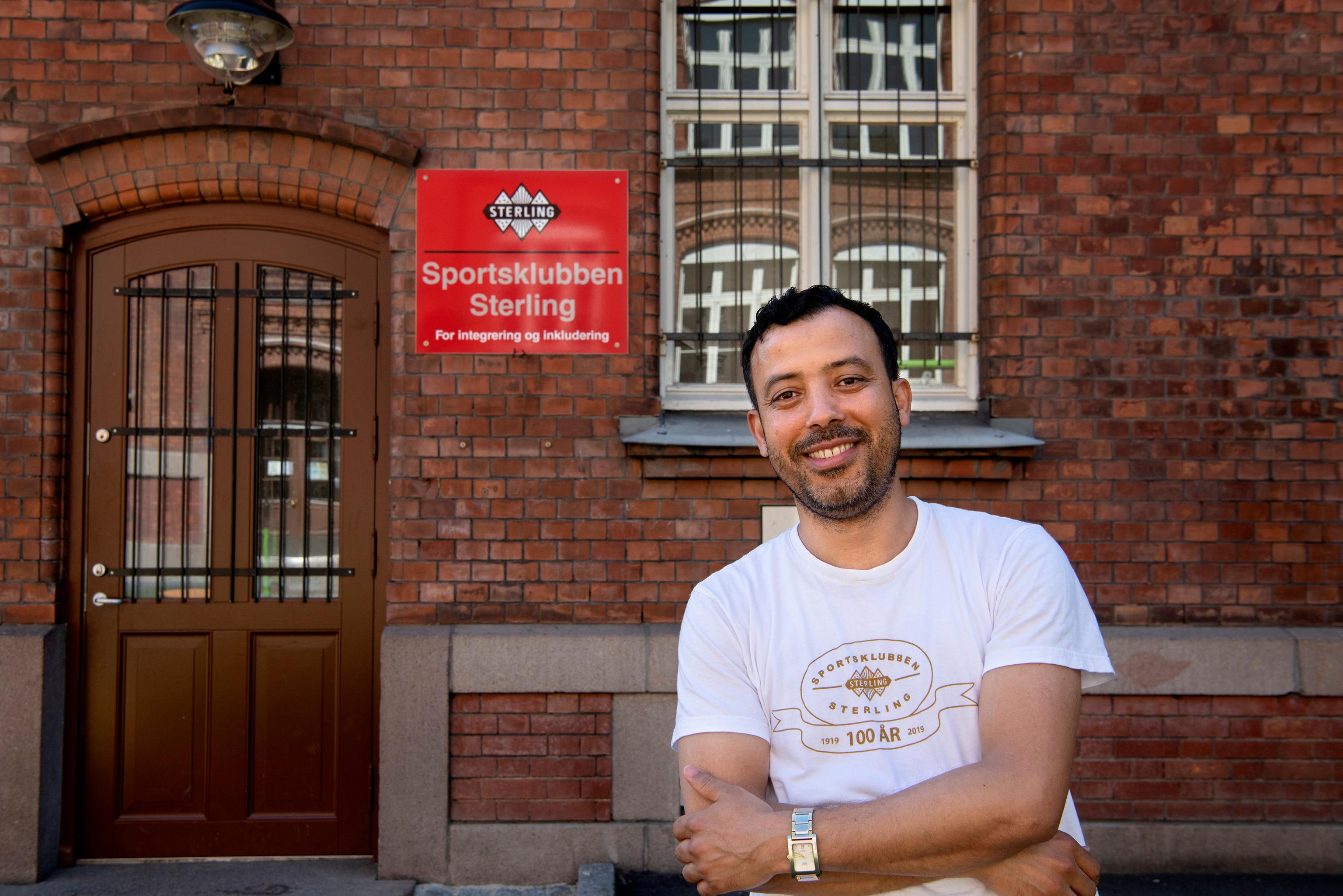 Mimoun, daglig leder sportsklubben Sterling på Tøyen. Til lørdagsreportasje om rasisme. 