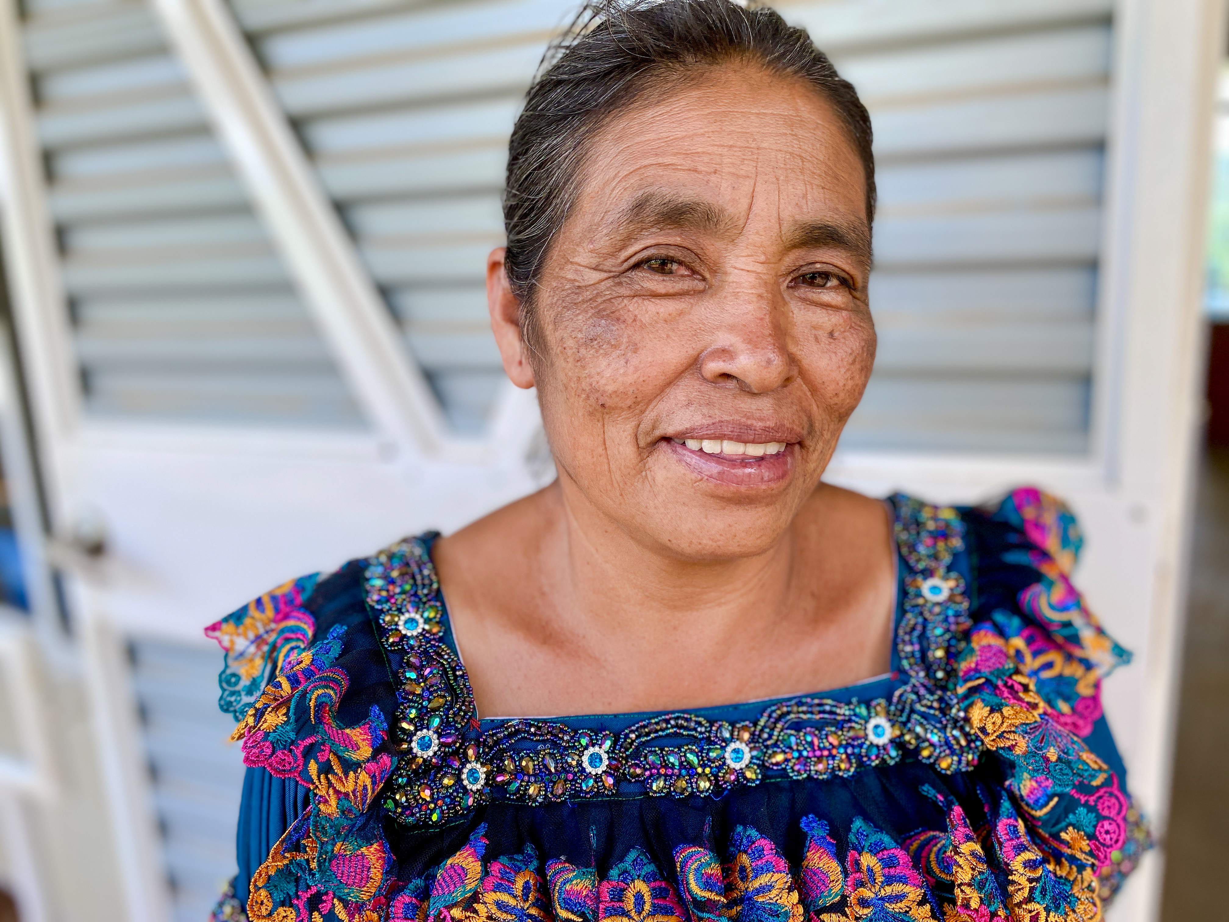 Kvinnomakt ska lyfta mayafolkets bergsbyar i Guatemala. Från alfabetiseringsprojekt stött av svenska Läkarmissionen.