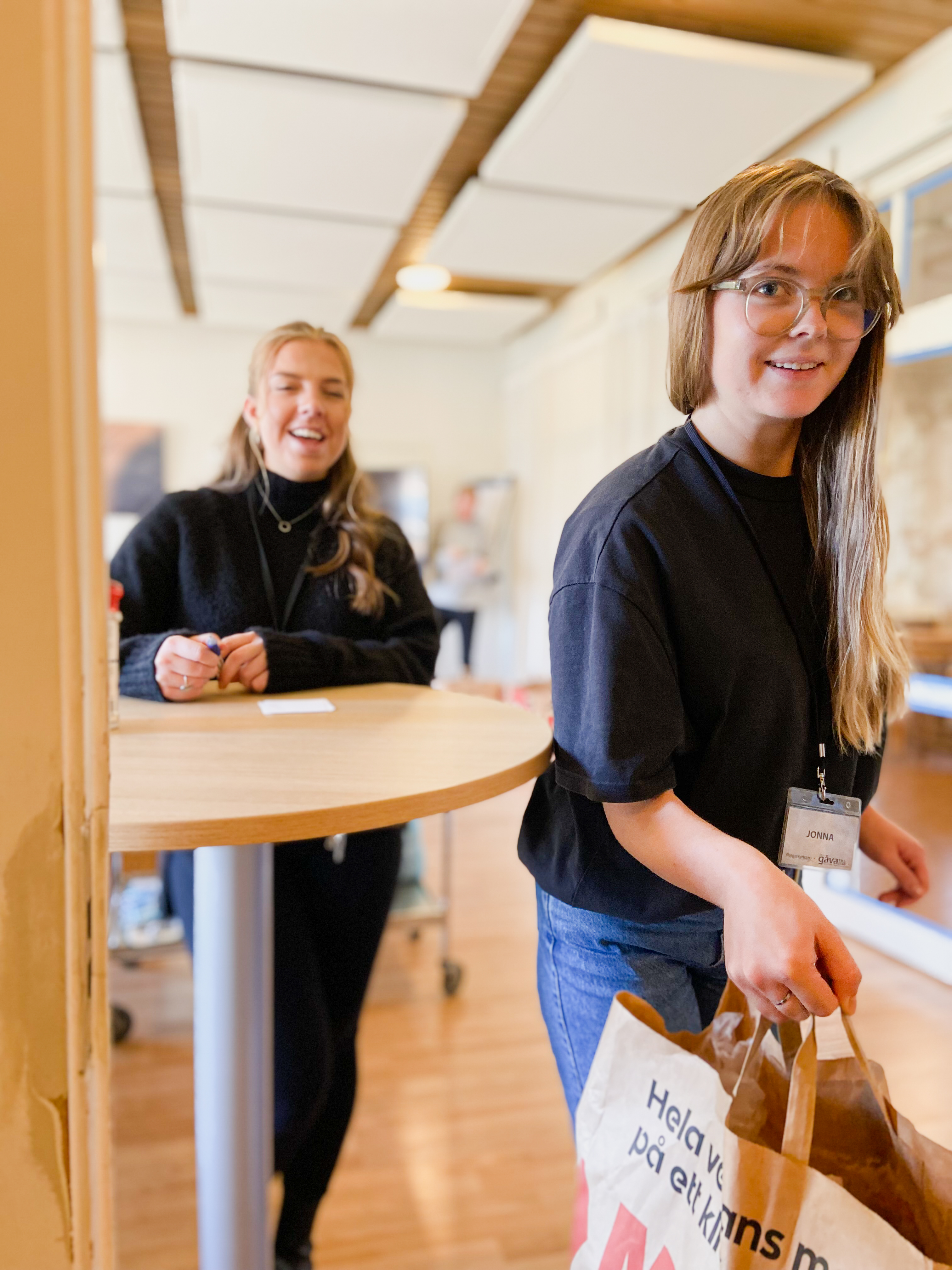 Matutdelning i pingstkyrkan i Alingsås.