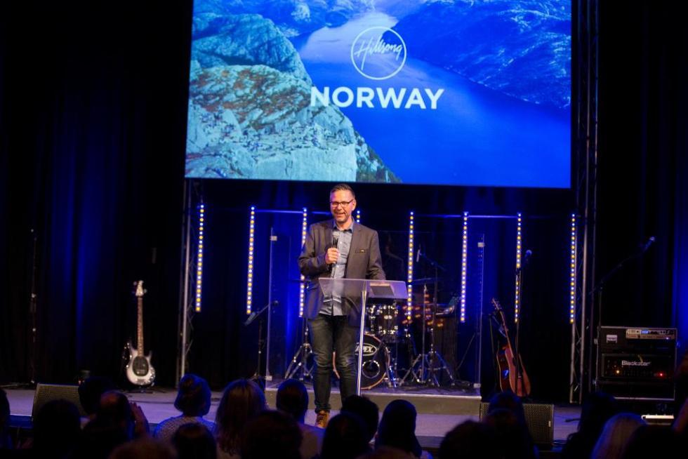 Pastor Marie Fuglset Idland har ikke tillit til lederparet Jostein (avbildet) og Brit Krogedal. Idland sendte et skriftlig varsel om en usunn lederkultur i Hillsong Norway i fjor sommer, og har vært sykemeldt siden i fjor høst.