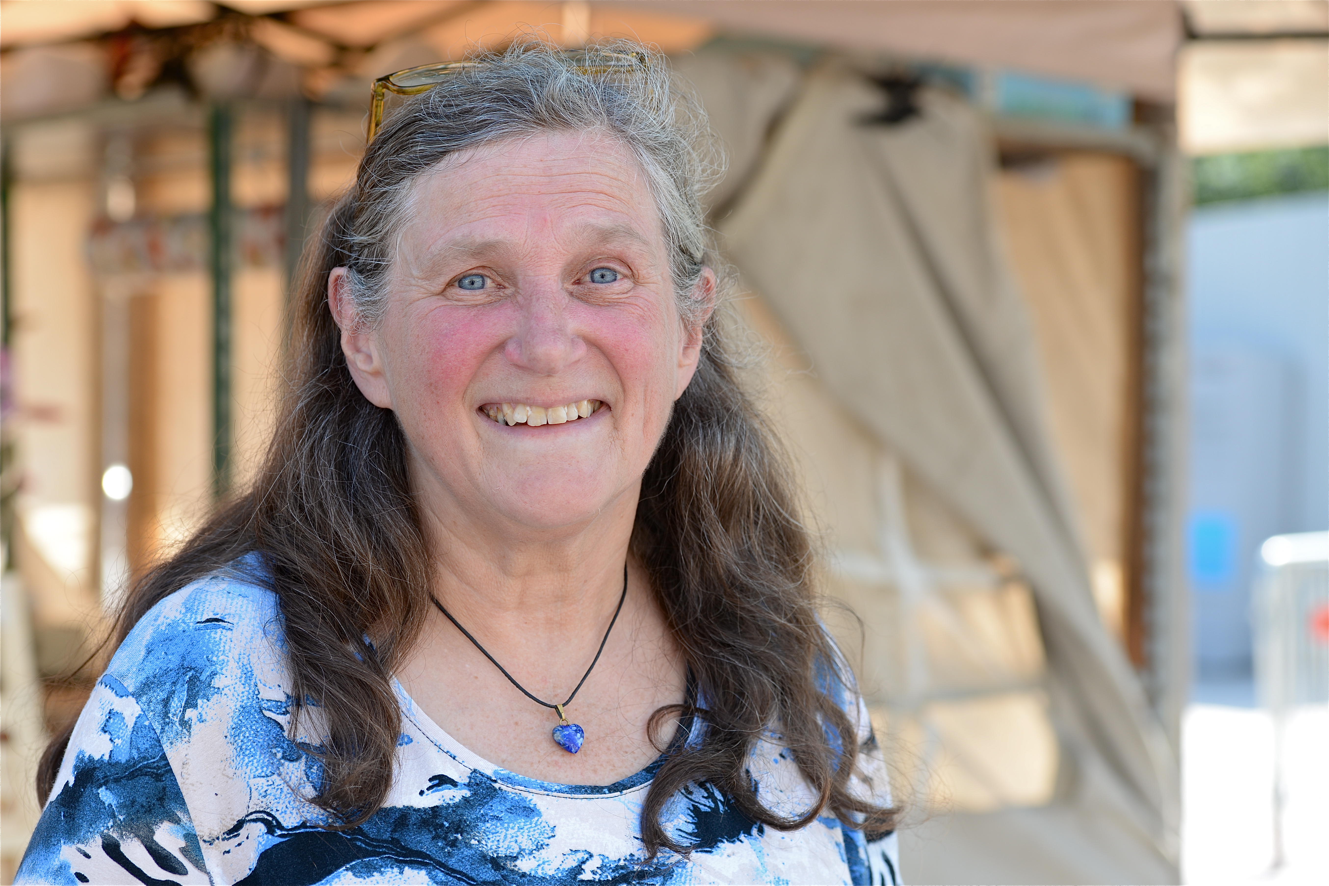 Henriette Sabajo-Hagg från Holland var med och evangeliserade på Odenplan.