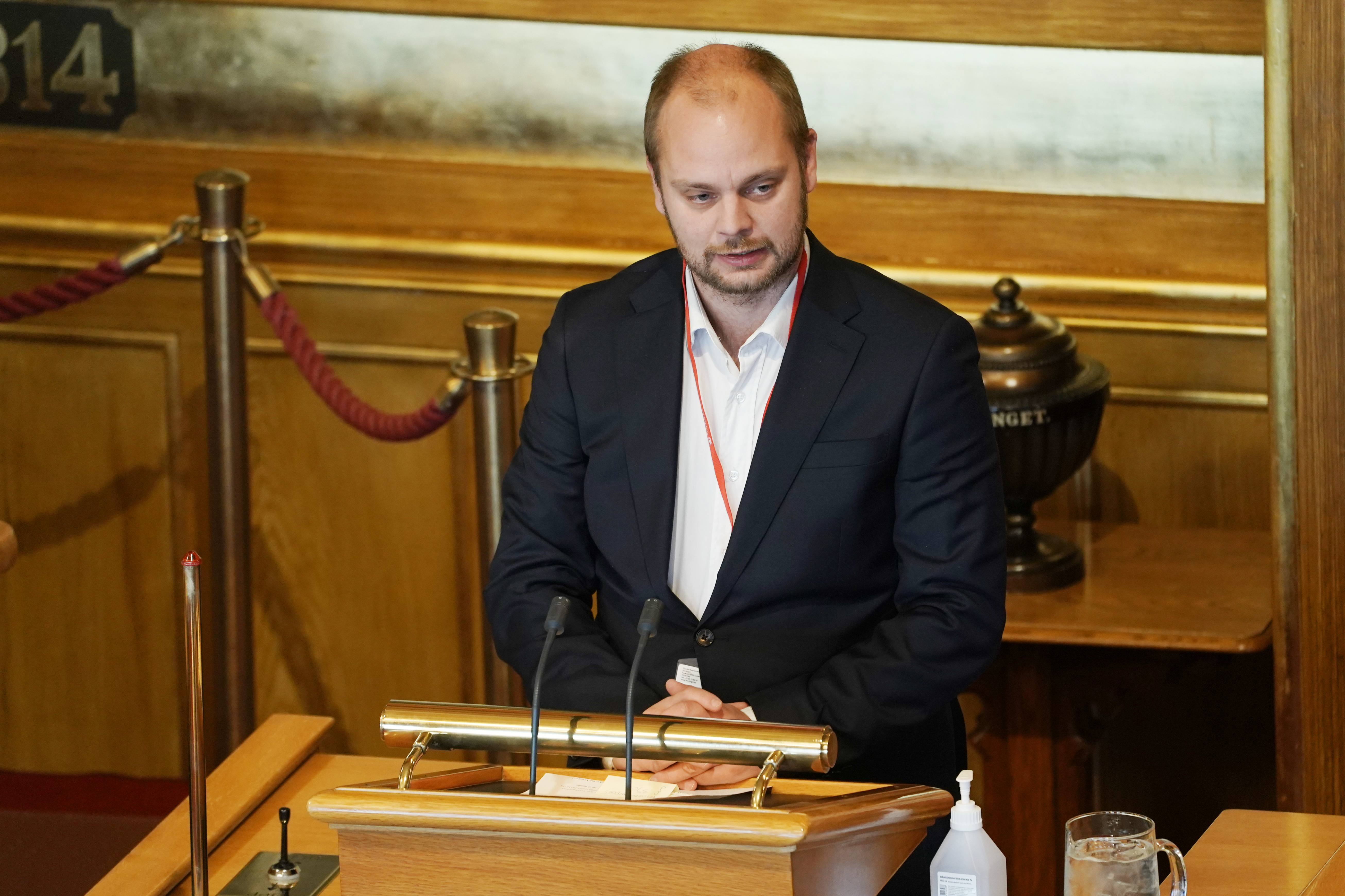 Oslo 20211012. 
Mímir Kristjánsson (R) i Stortinget i forbindelse med fremleggelsen av regjeringens forslag til statsbudsjett for 2022.
Foto: Stian Lysberg Solum / NTB