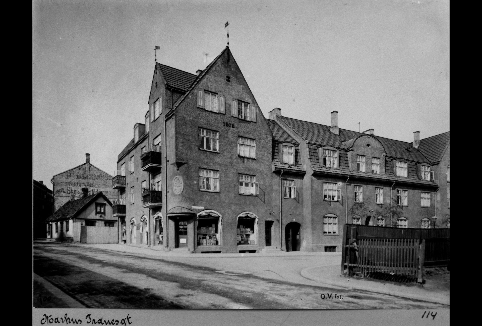 UTEN BOM: Bygården er over 100 år gammel. Her fotografert på 1920-tallet. FOTO: OSLO BYARKIV