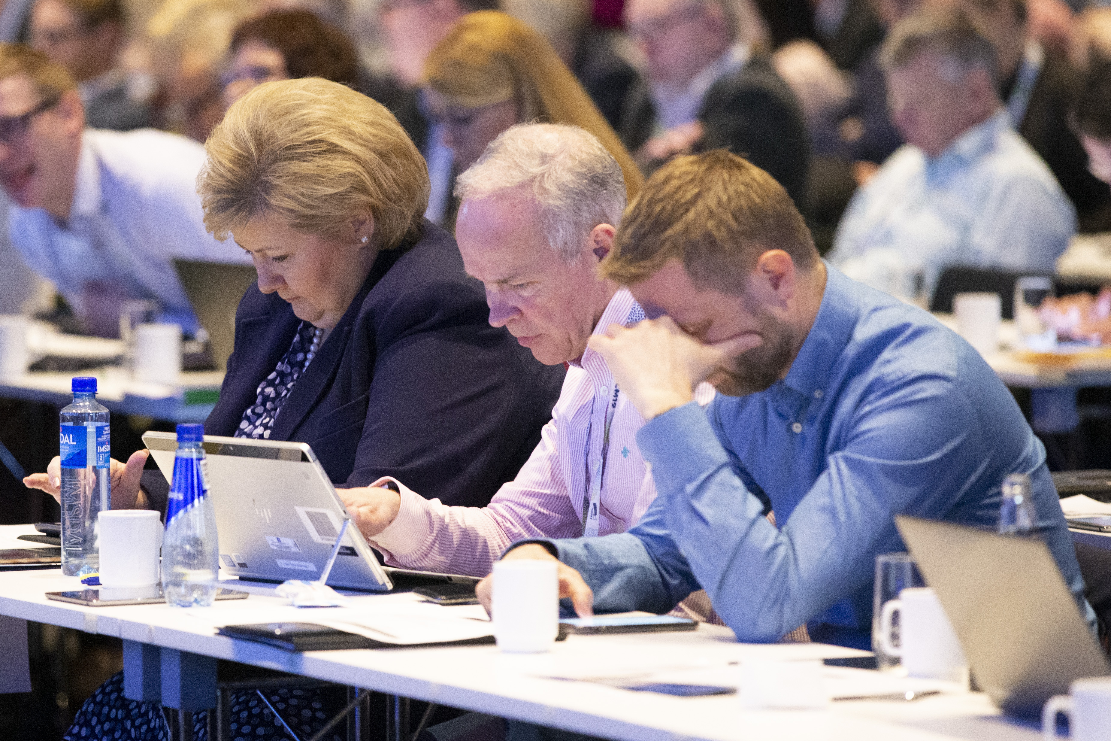 Gardermoen  20190317.
Statsminister Erna Solberg, kunnskaps- og integreringsminister Jan Tore Sanner og helseminister Bent Høie på Høyre sitt landsmøte på Gardermoen søndag.

Foto: Fredrik Hagen / NTB