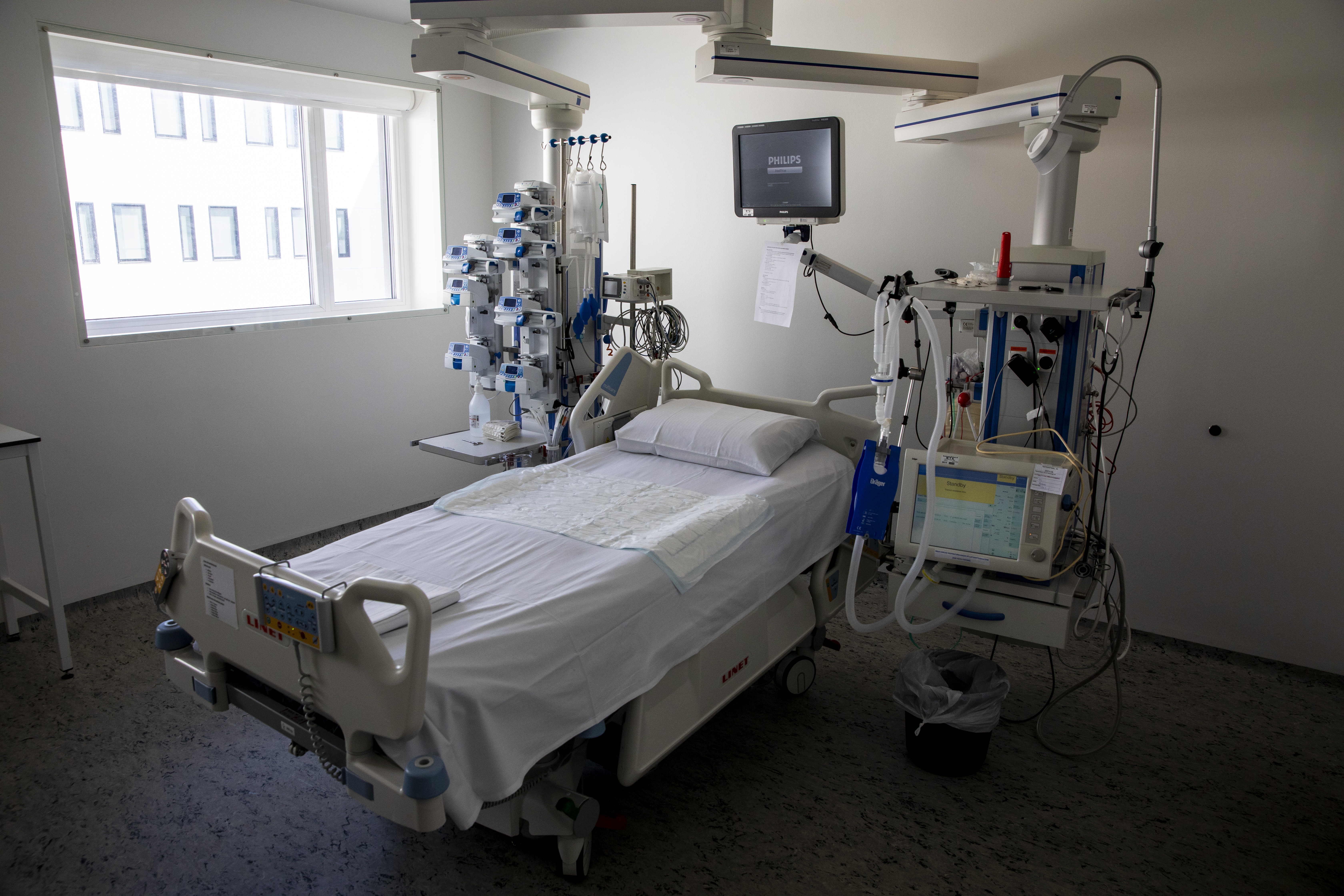 Flere blir syke med korona på sykehus og sykehjem
