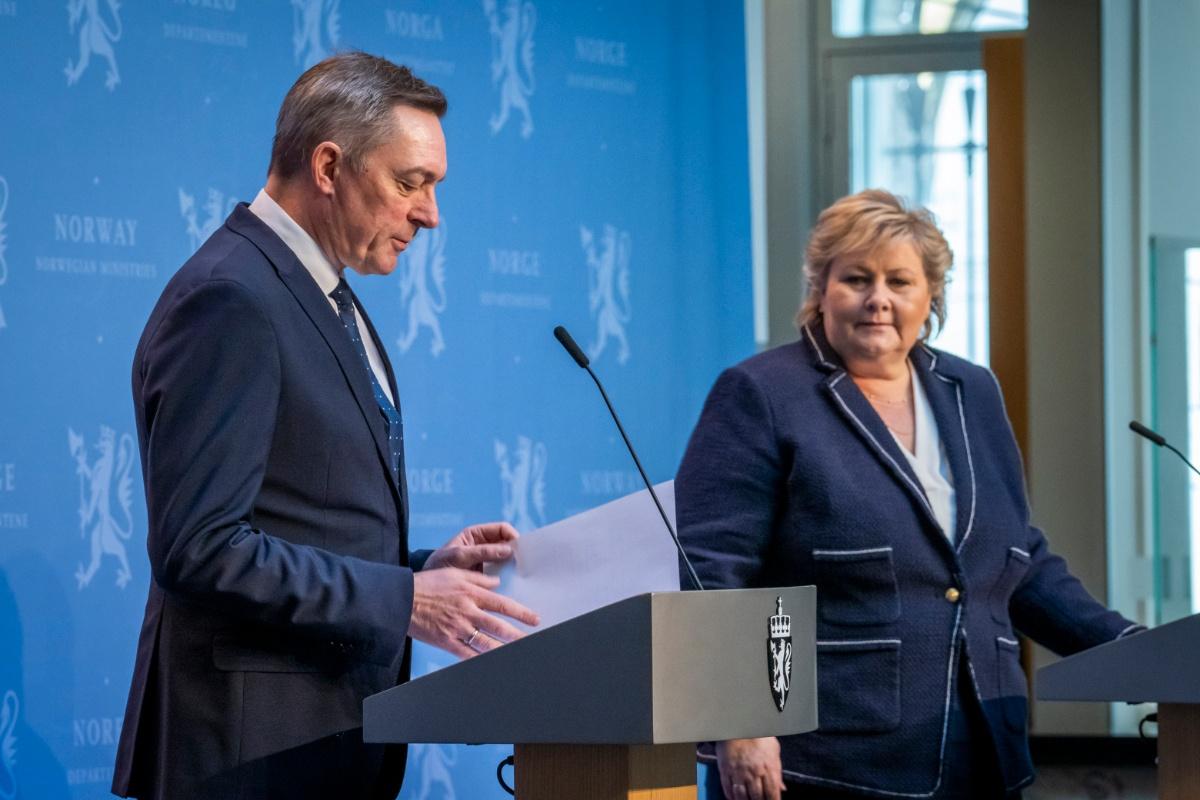 Statsminister Erna Solberg (H) og forsvarsminister Frank Bakke-Jensen (H) legger fram regjeringens forslag til ny langtidsplan for Forsvaret.