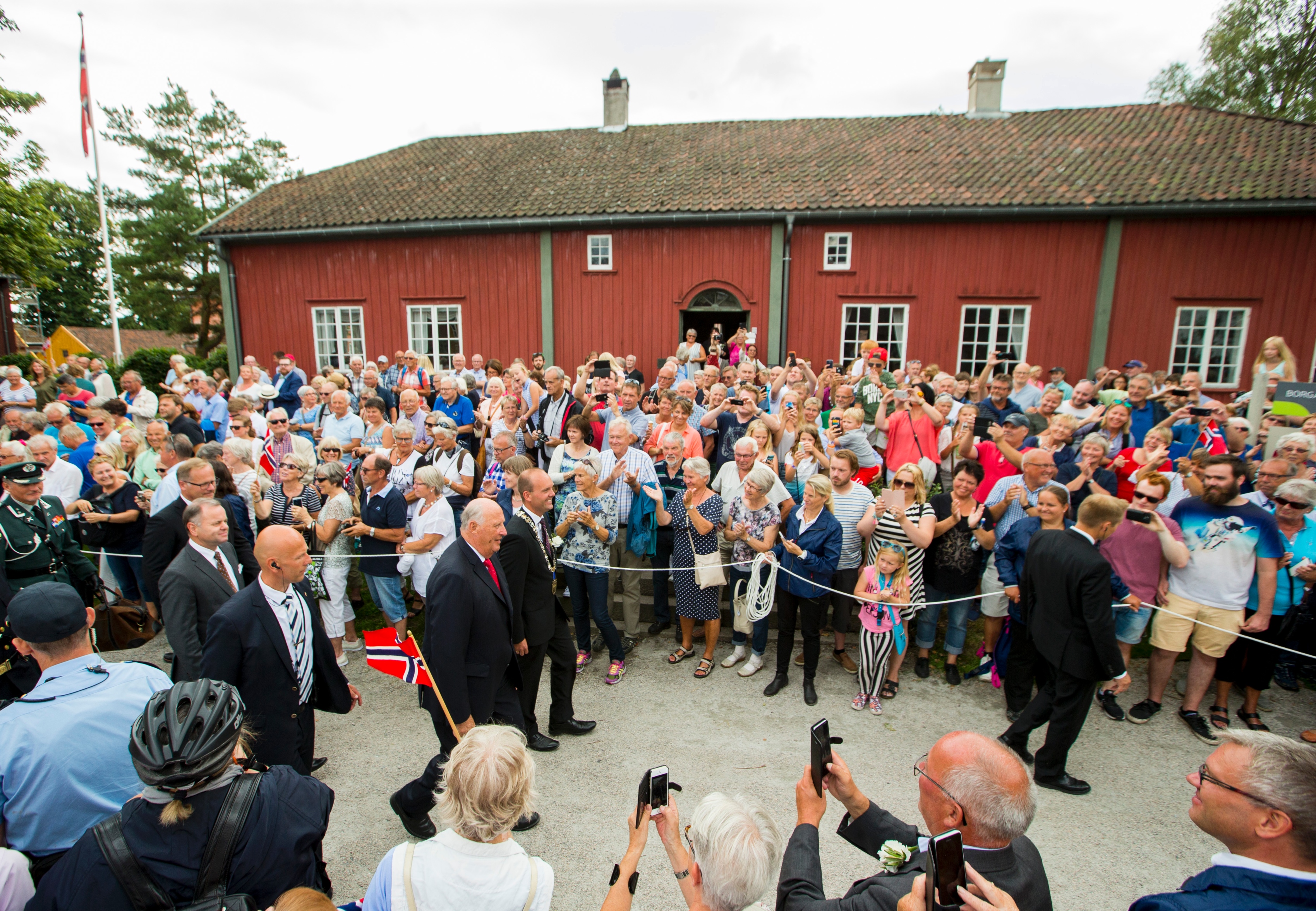 Kongebesøket i 2016 og åpningen av Olavs Hall trakk mange tusen mennesker.