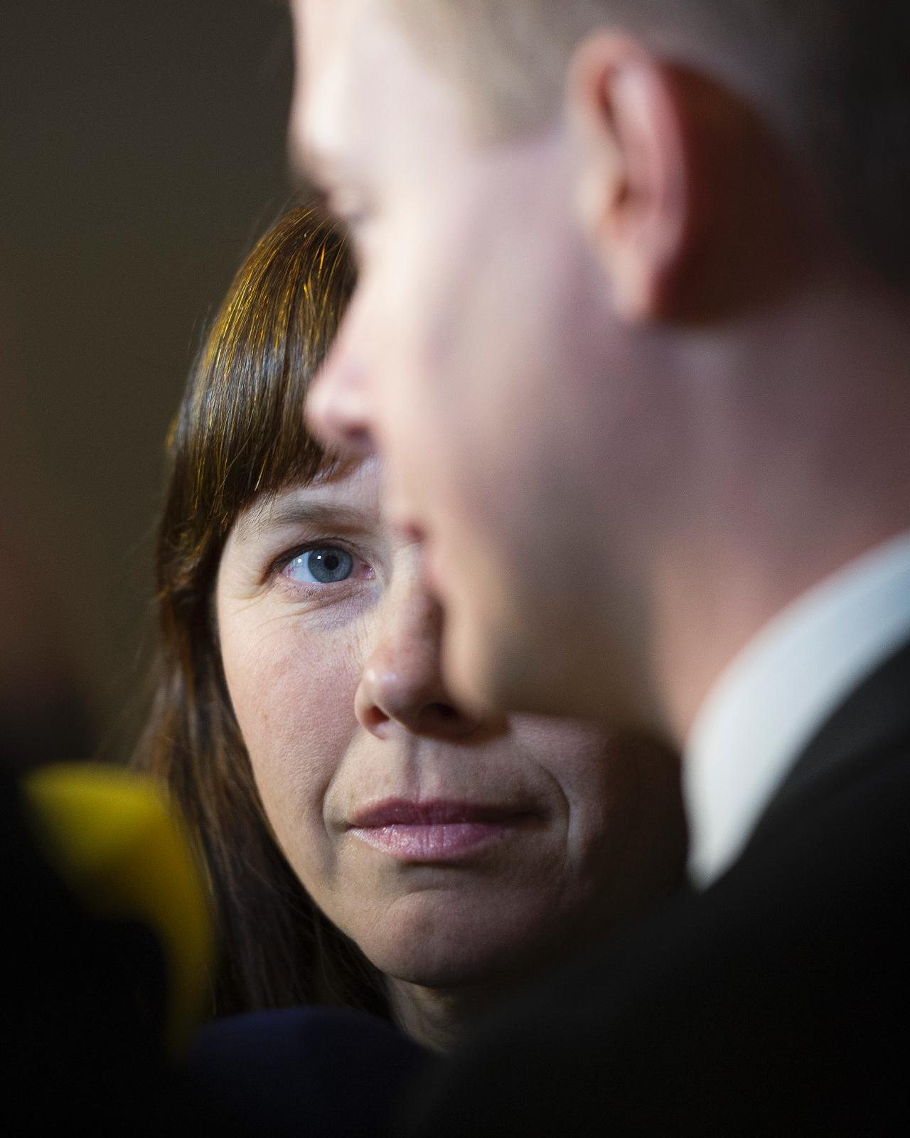 Åsa Romson avgår - Gustav Fridolin hänger kvar