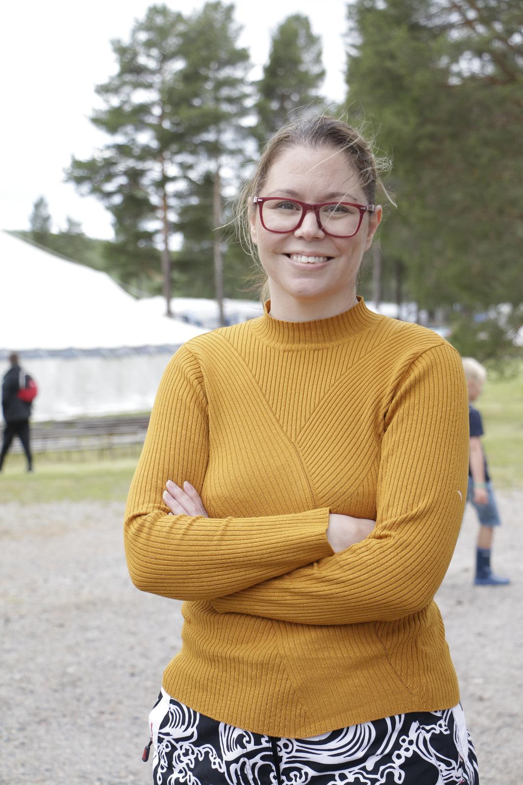 Covid-19 gör pastorn Maria Flodin till sjuksköterska igen