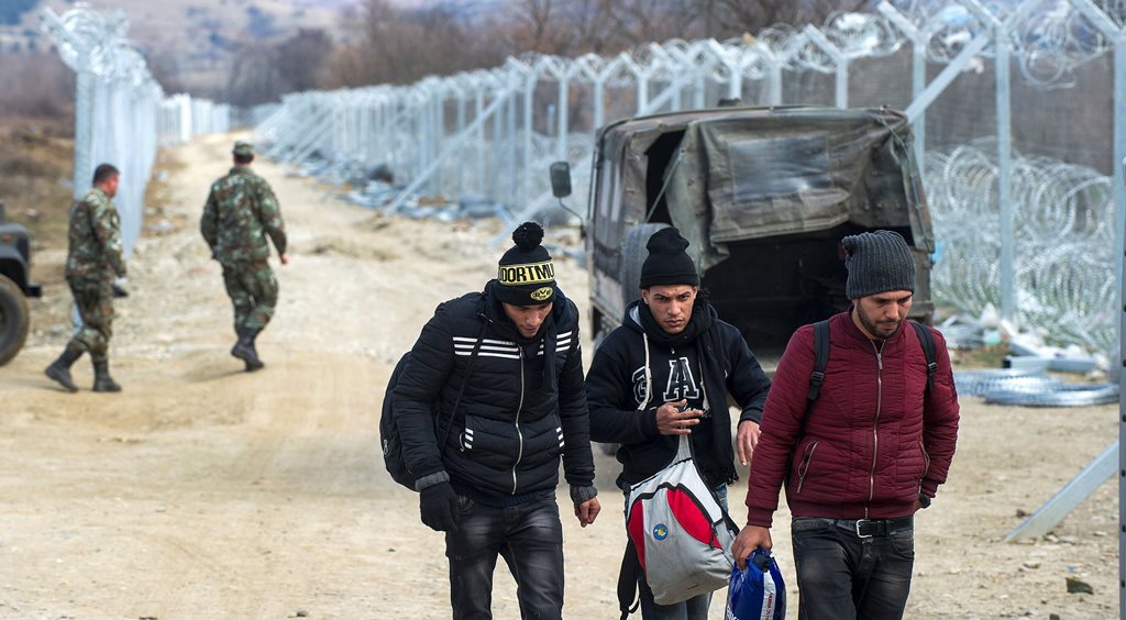 Flyktninger: Det store antallet flyktninger og migranter som fortsetter å komme til Europa setter EU-medlemmene på prøve og så langt er de ikke greid å bli enige om felles løsninger for å få kontroll over situasjonen. Temaet skal opp på EU-toppmøtet i Brussel. FOTO: NTB SCANPIX