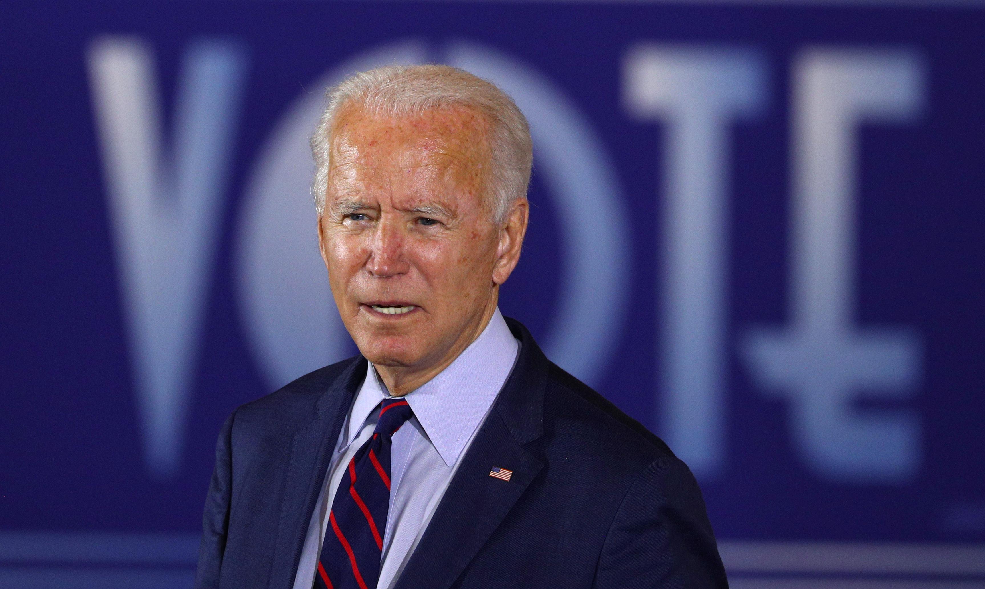 U.S. Democratic presidential candidate Joe Biden delivers remarks at a Voter Mobilization Event campaign stop at the Cincinnati Museum Center at Union Terminal in Cincinnati, Ohio, U.S., October 12, 2020.  REUTERS/Tom Brenner