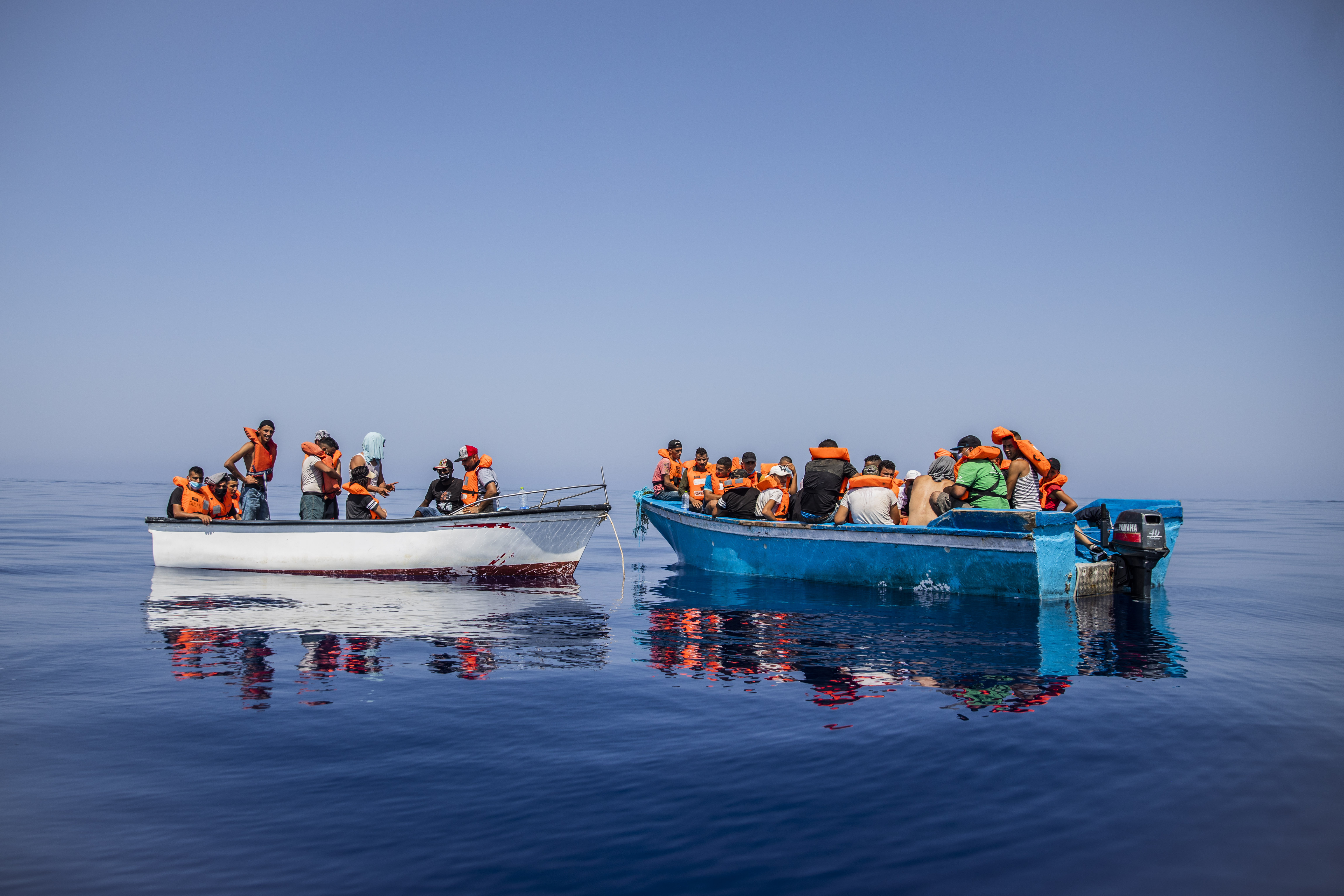 Flere tusen flyktninger og migranter har så langt i år lagt ut på den farlige reisa over Middelhavet med Europa som mål. Mange har blitt reddet av frivillige og italiensk kystvakt.