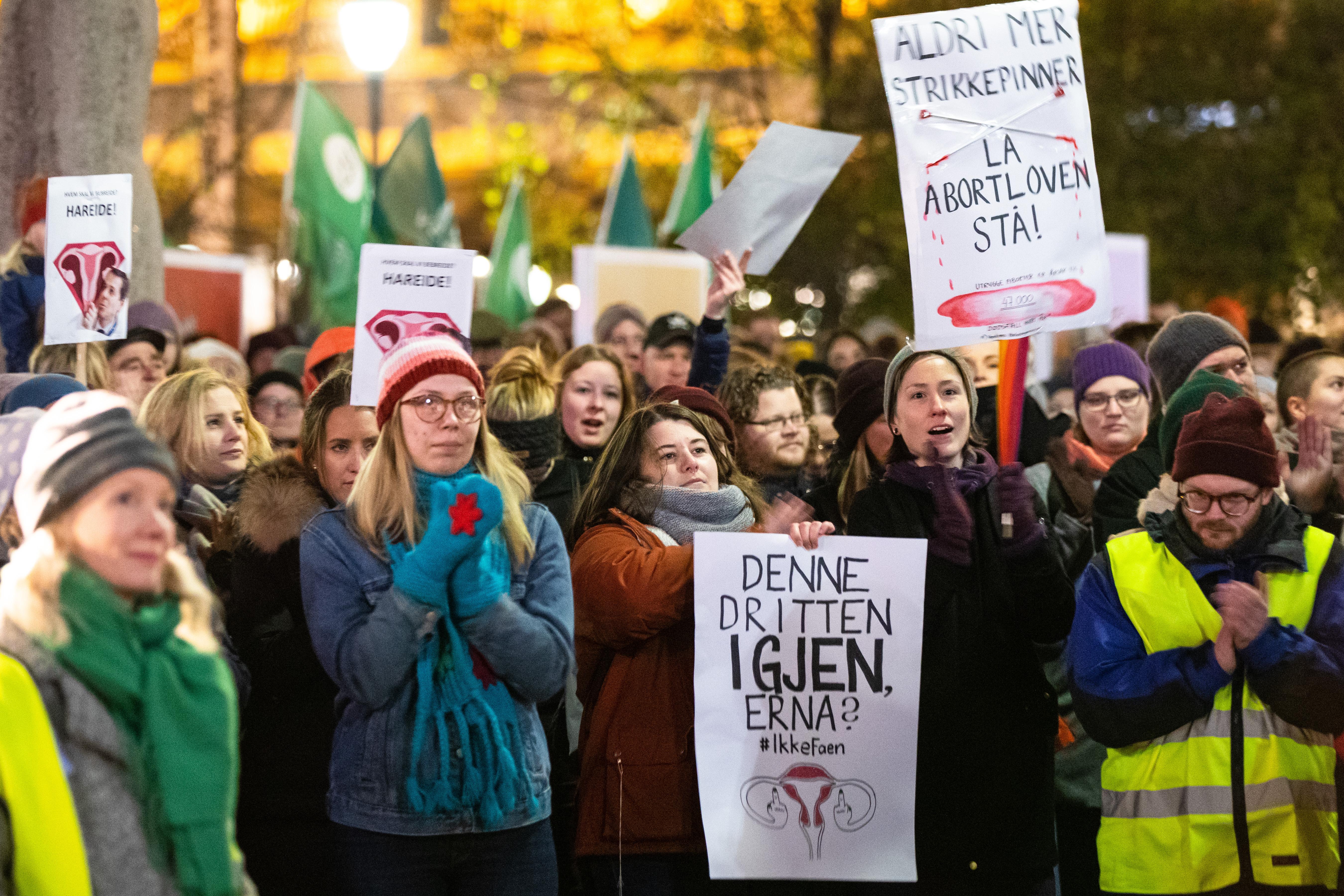 KrF møtes med abortkrav