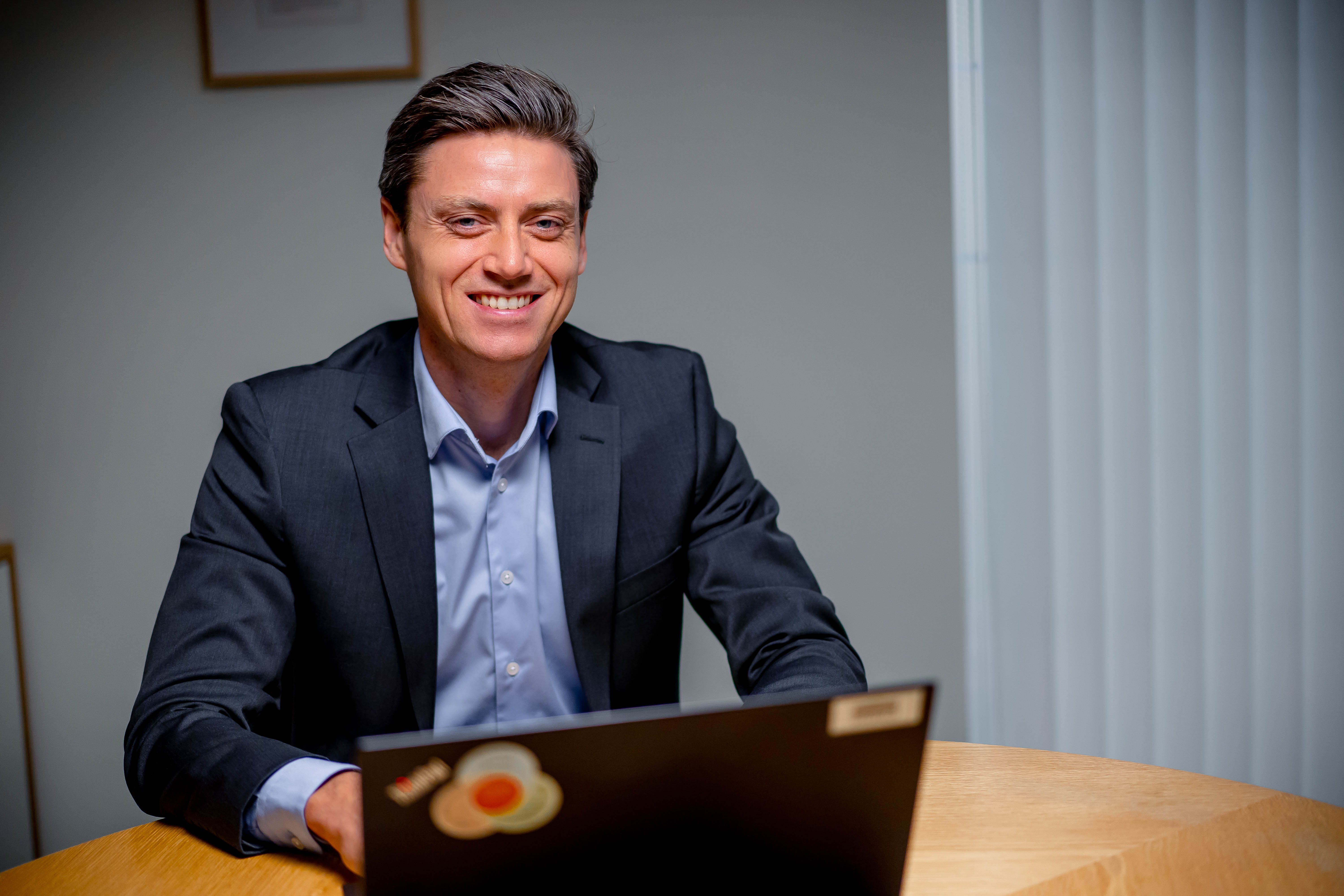 Lars-Erik Eriksen er leder for salg til bedriftsmarkedet i Storebrand.