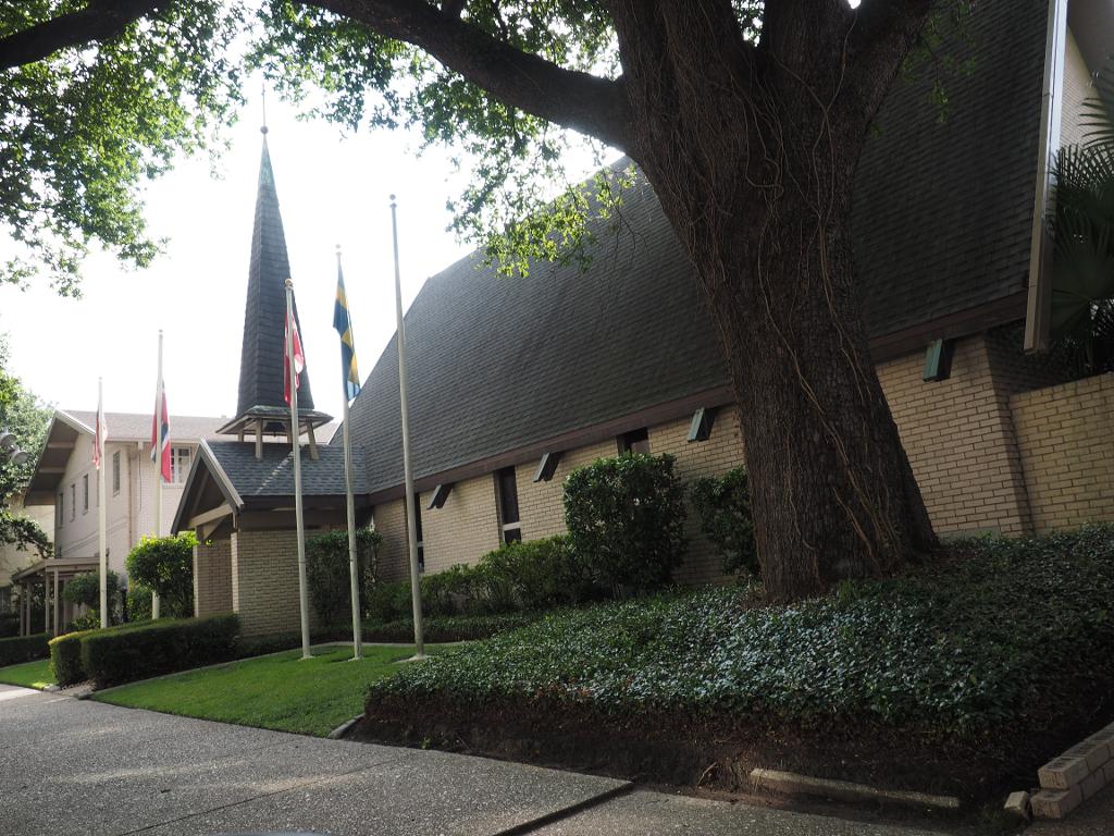 Sjømannskirken i New Orleans ligger nær sentrum av New Orleans og kan tilby sine gjester både norsk mat, gudstjenester, overnattingsmuligheter og svømmebasseng.