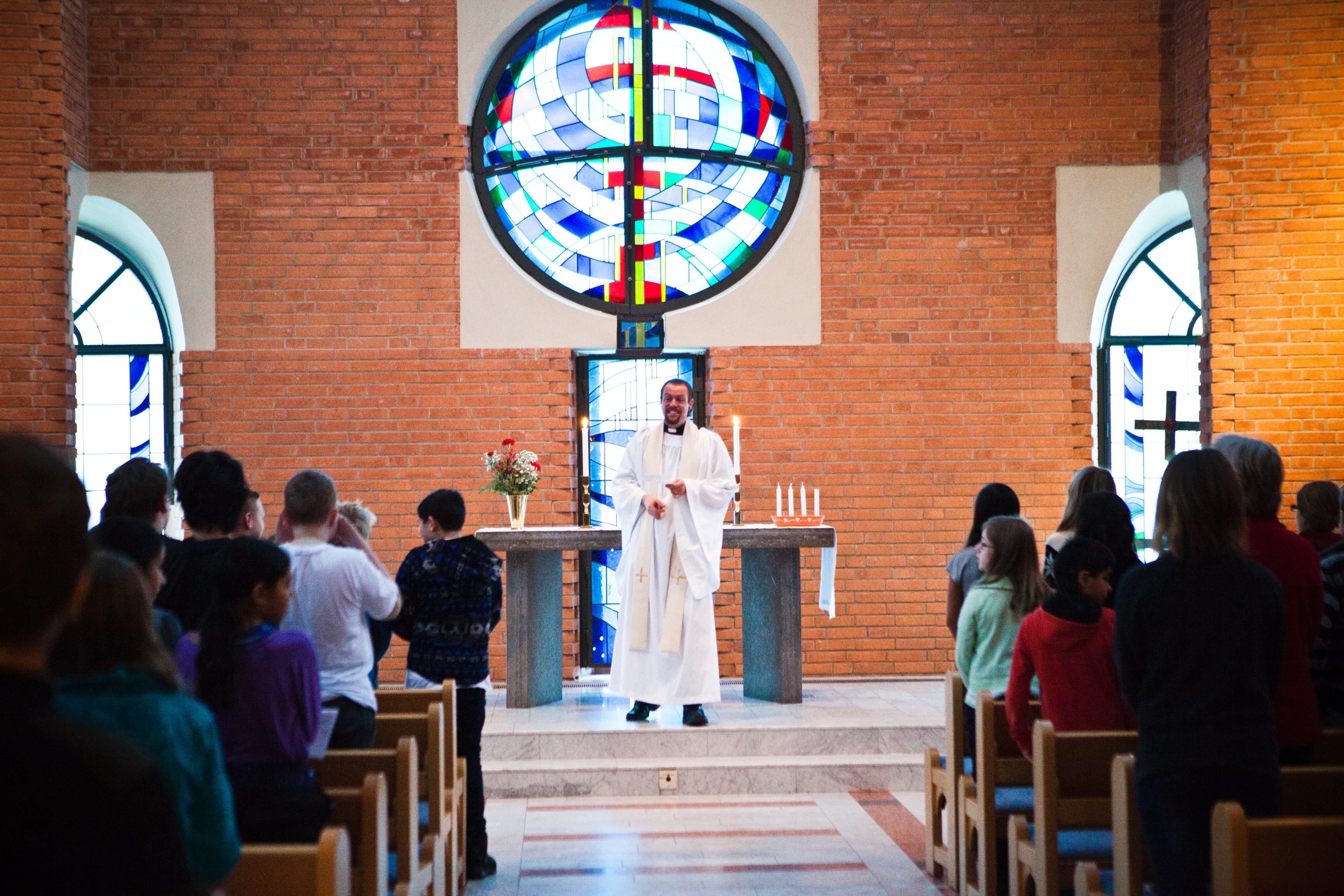 Skolavslutning i kyrkan – detta gäller