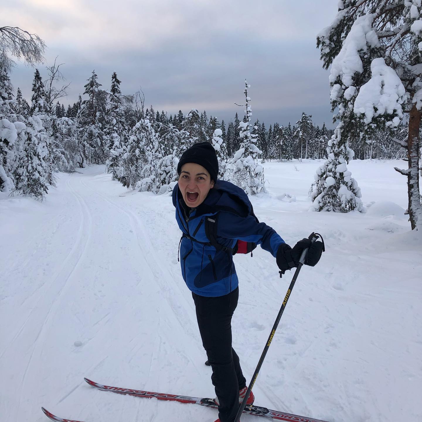 Sherry Hakimnejad var nysgjerrig på hva det handlet om, nordmenn på ski med termos, Kvikklunsj og appelsiner. Nå vet hun det. Og hun elsker det.