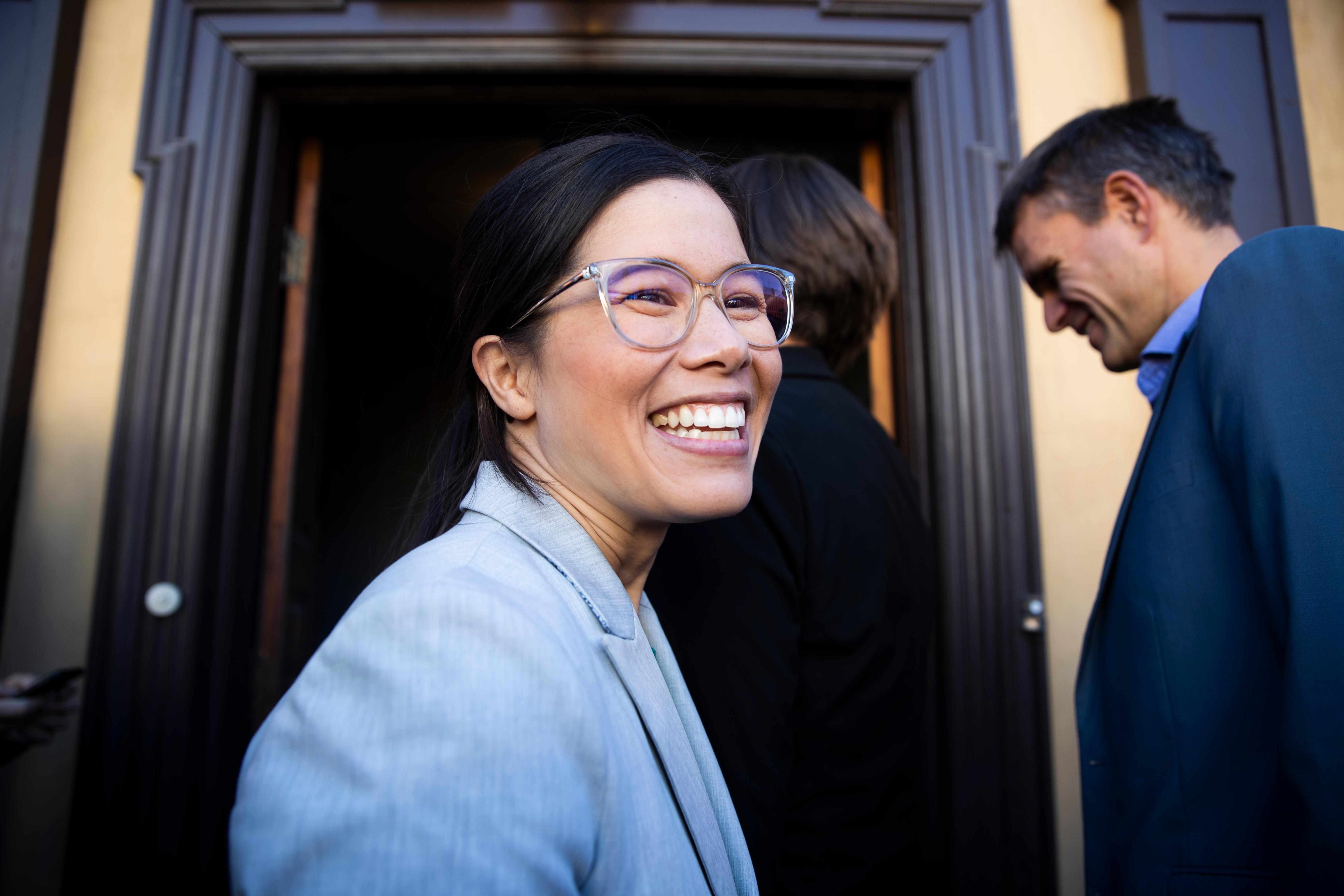 OSLO, NORGE 20190920. 
Lan Marie Berg (MDG) idet byrådsforhandlingene mellom Oslo Ap, Oslo MDG og Oslo SV starter idag fredag, i Mangelsgården i Storgata.
Foto: Berit Roald / NTB