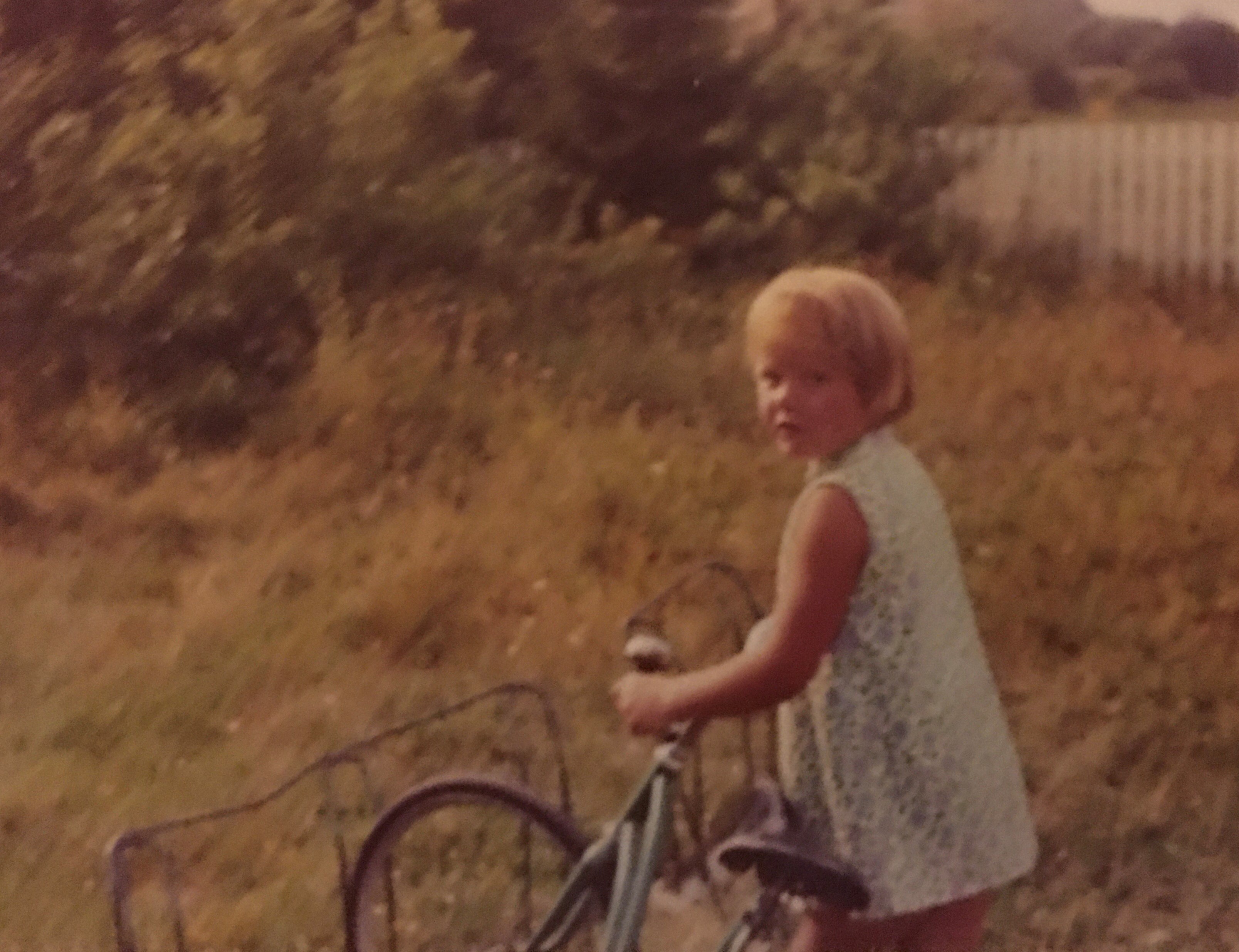 Elisabeth Thoresen vokste opp i det hun kaller barndommesn gullalder.