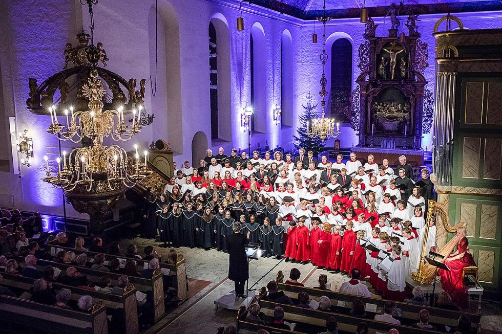 Menigheter dropper salmerapportering – organist innrømmer at de må skjerpe seg