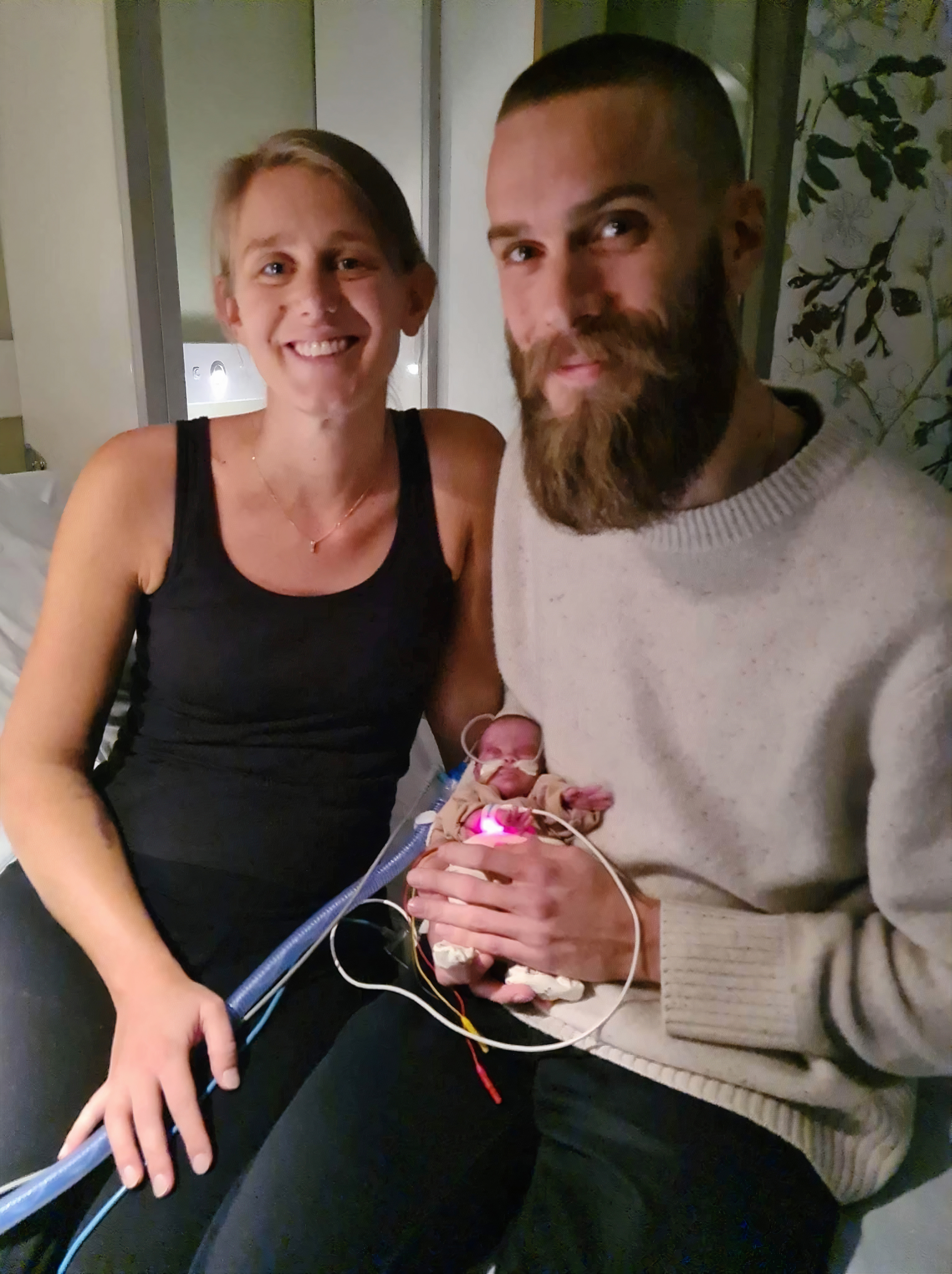 Frida Långberg och Linus Långberg gick igenom en mycket tuff graviditet. Läkarna trodde aldrig att barnet Liljan skulle överleva, men mot alla odds så är hon frisk och lever idag.