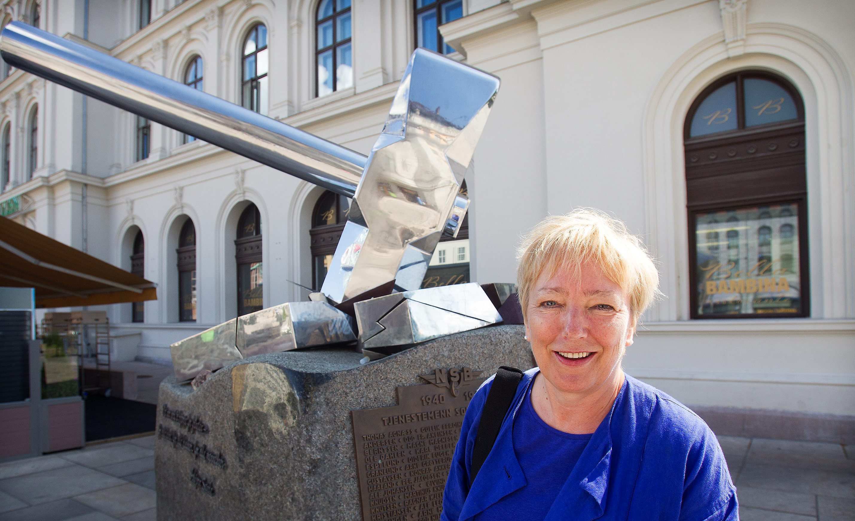 Siri Meyer er kunsthistorieprofessor, og har gitt ut boka «Kunst og etikk» i sommer på Cappelen Damm. FOTO: ARNE OVE BERGO